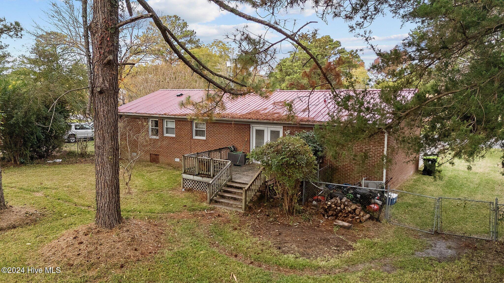 2603 N Hills Drive Property Photo 30