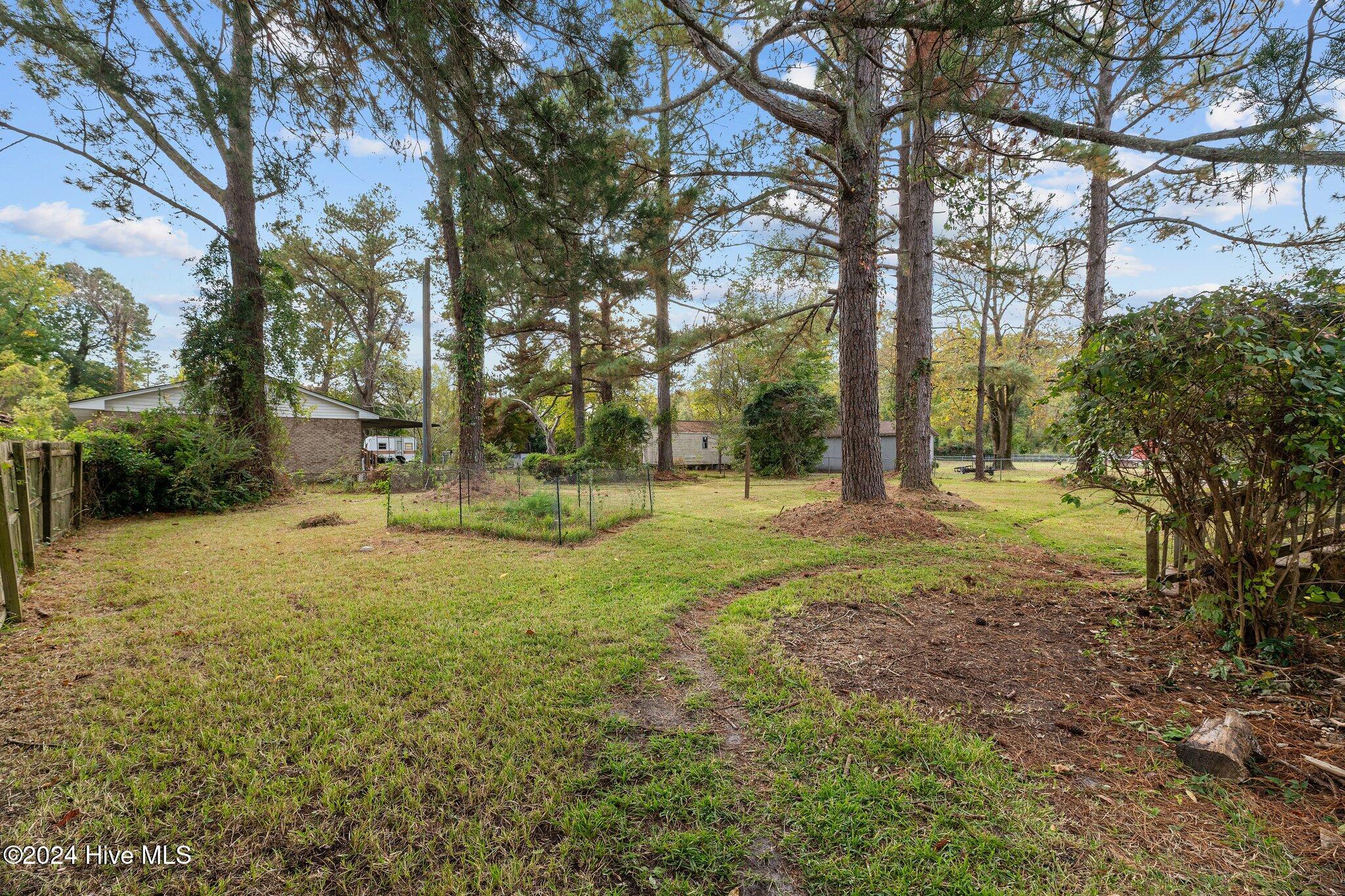 2603 N Hills Drive Property Photo 33