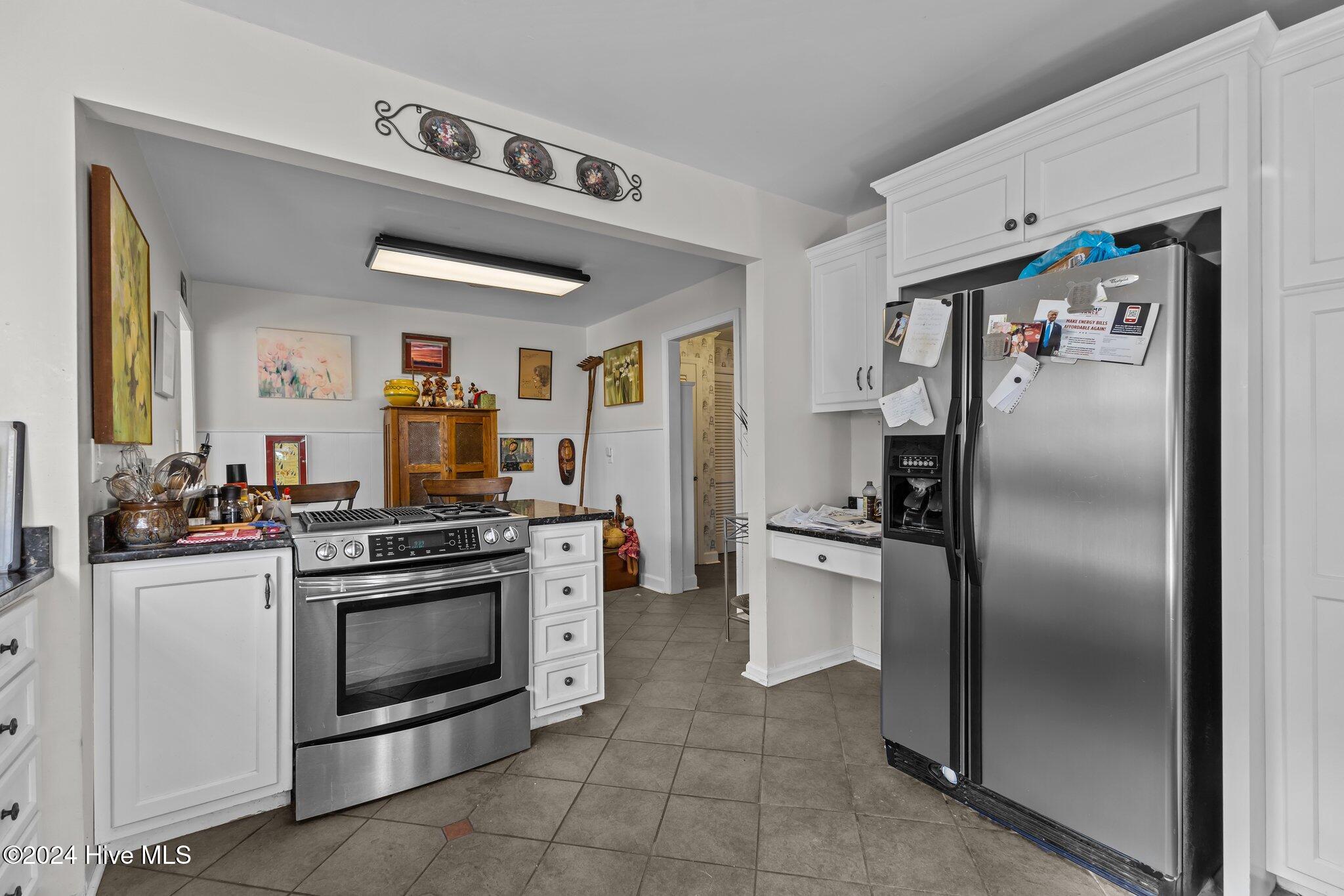 1701 Front Street Property Photo 4