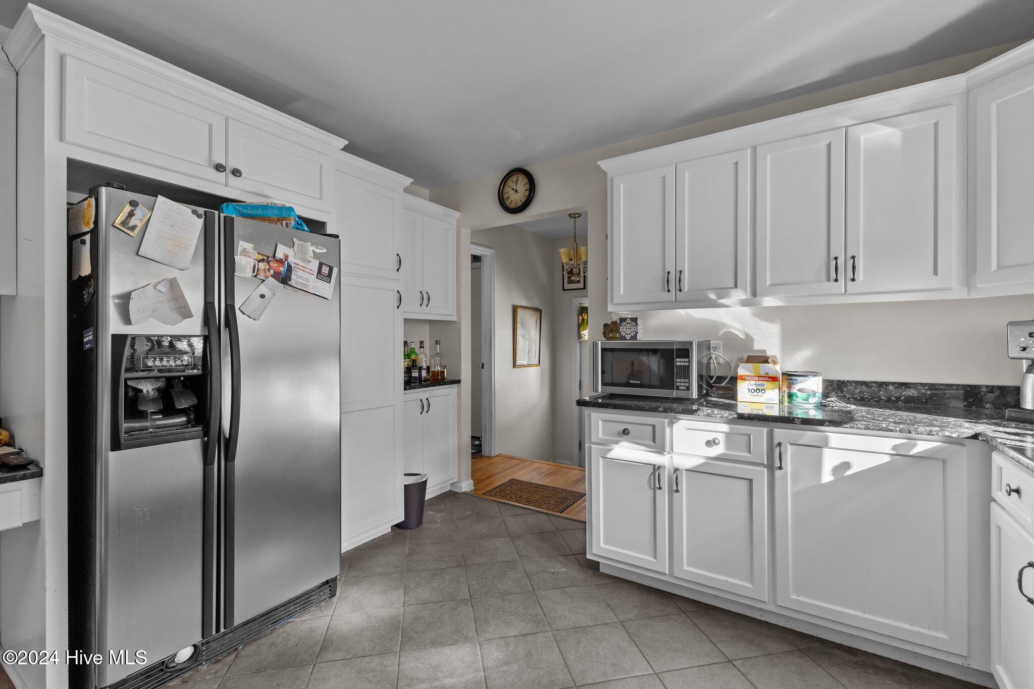 1701 Front Street Property Photo 5