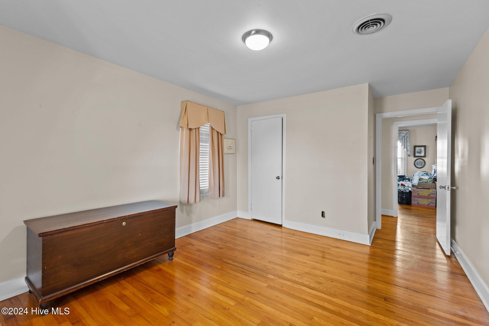 1701 Front Street Property Photo 15