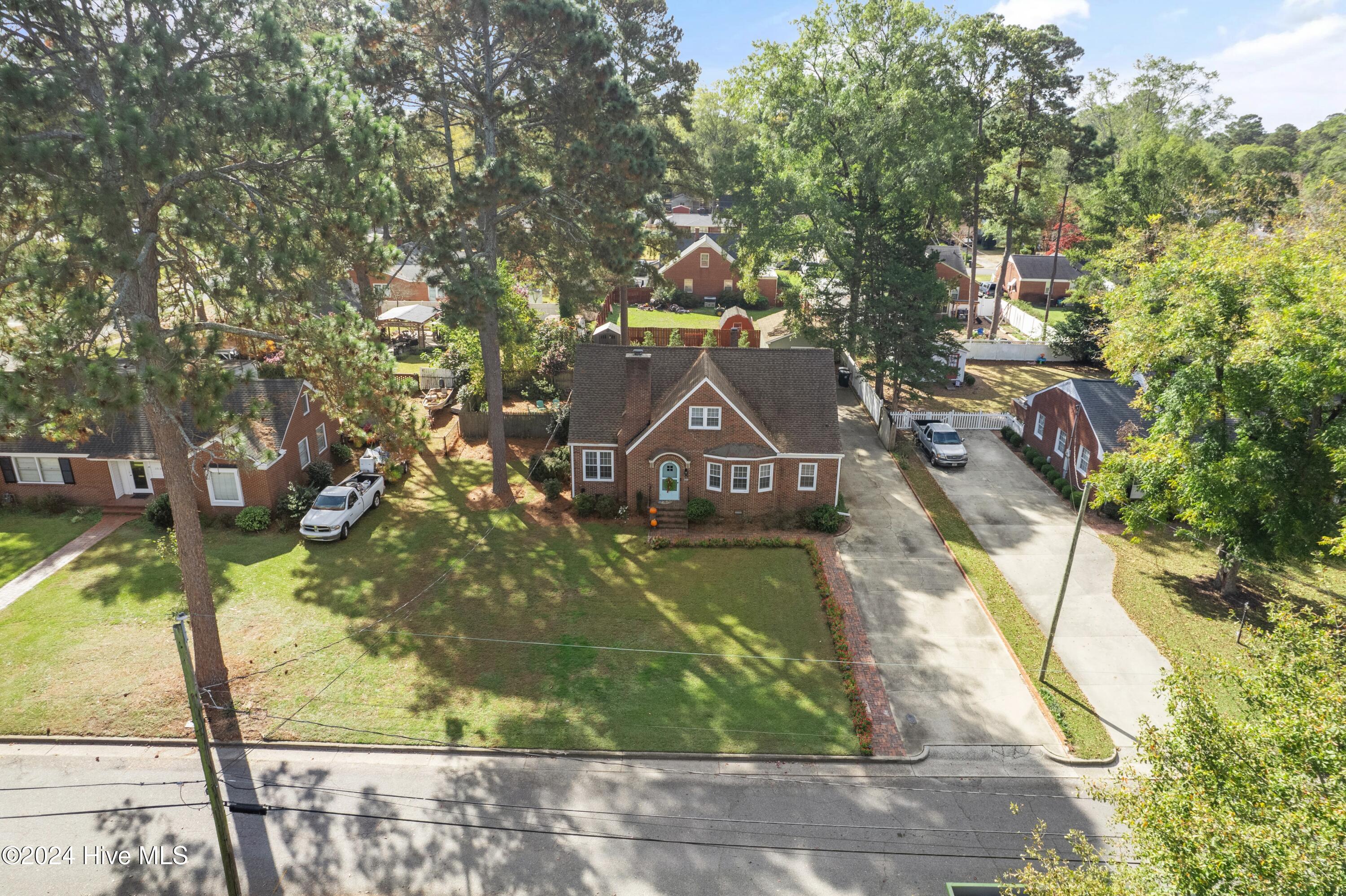 1510 Evergreen Avenue Property Photo 2