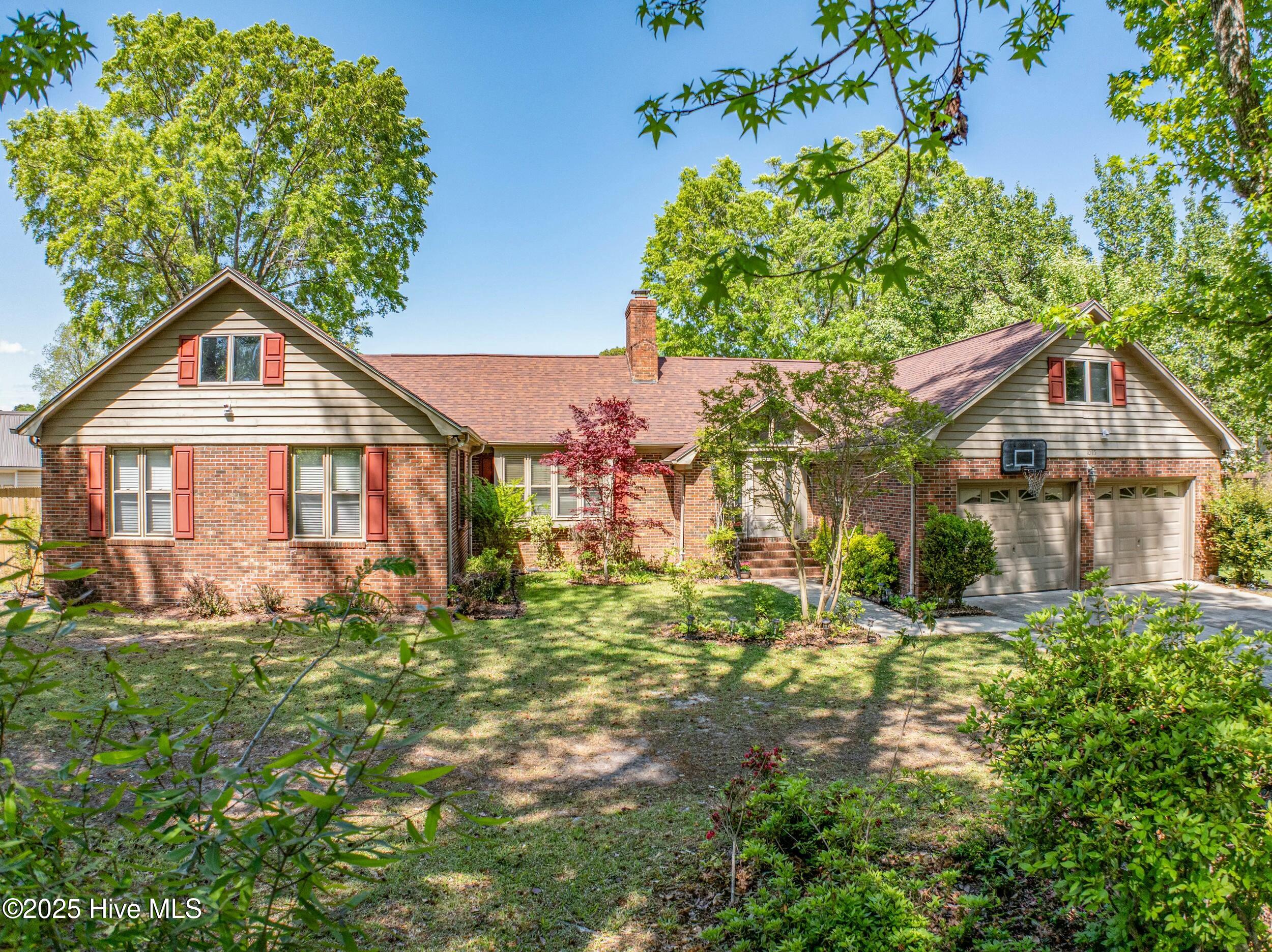 1015 Beech Tree Road Property Photo 1