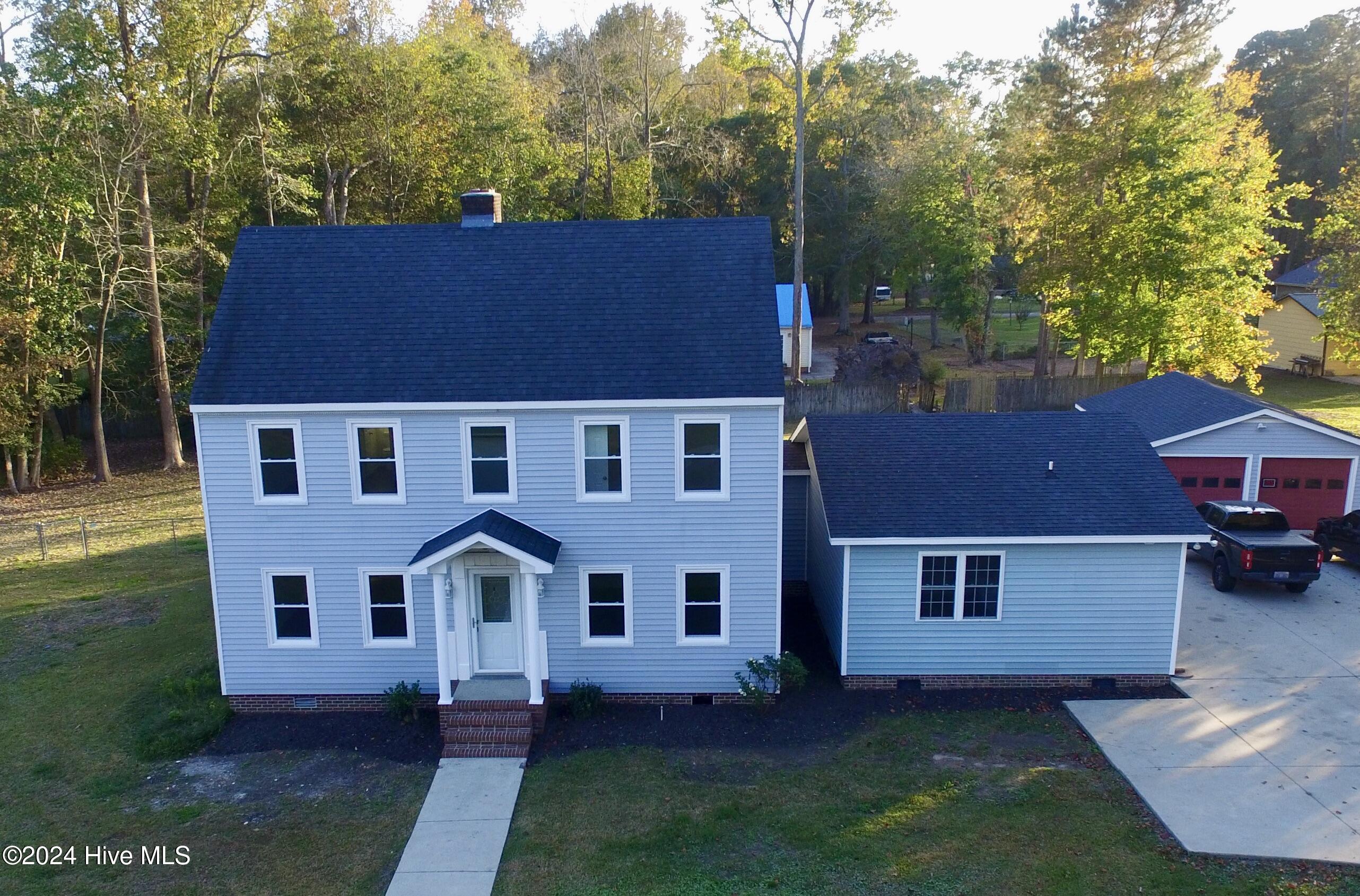 2443 Creekside Road Property Photo 1