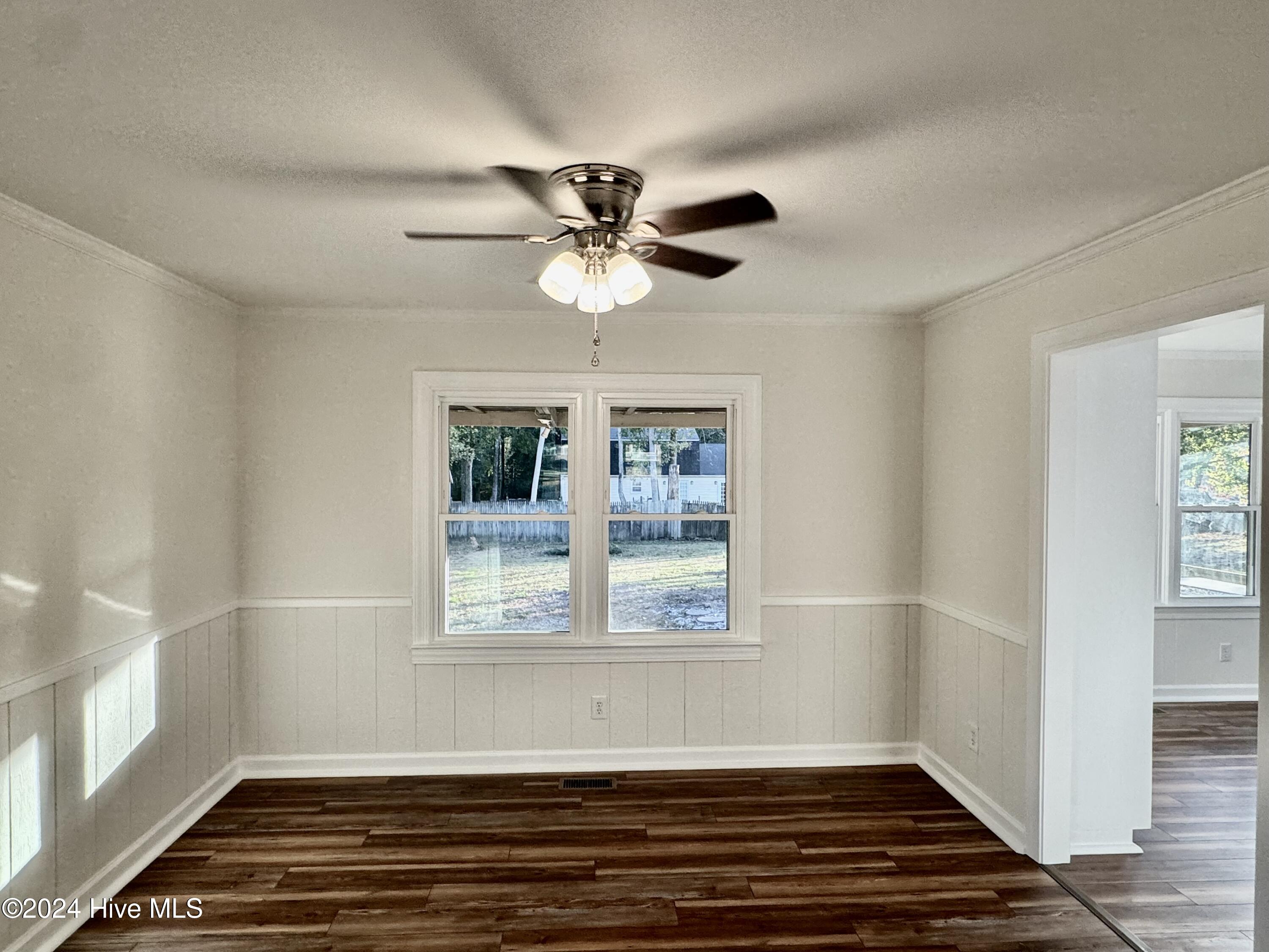 2443 Creekside Road Property Photo 6