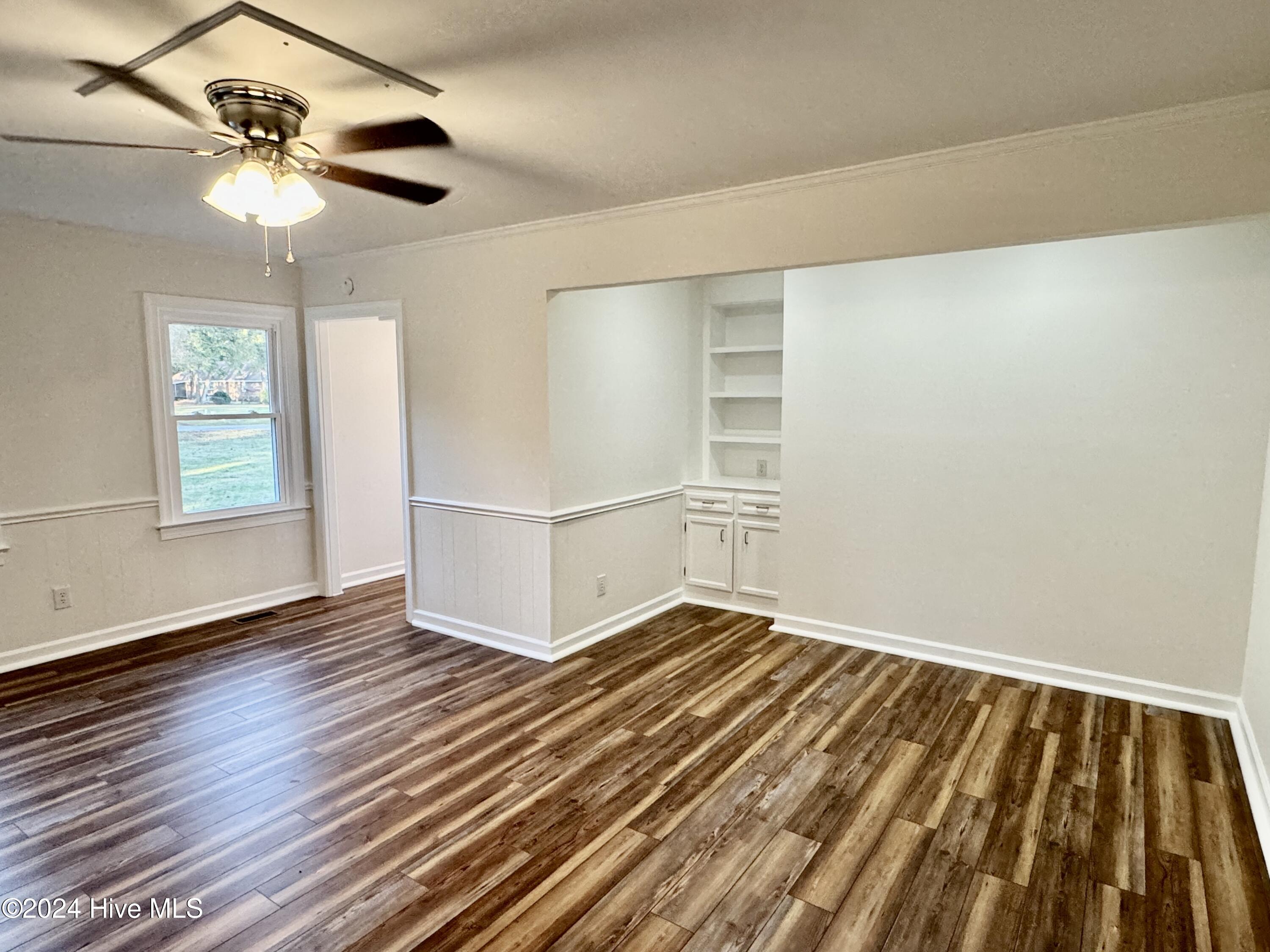 2443 Creekside Road Property Photo 16