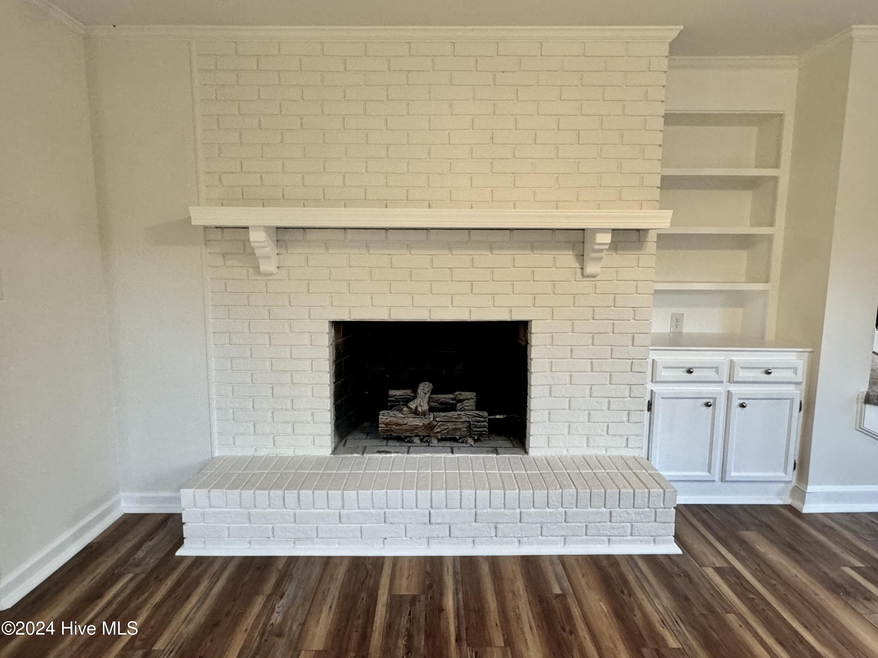 2443 Creekside Road Property Photo 18