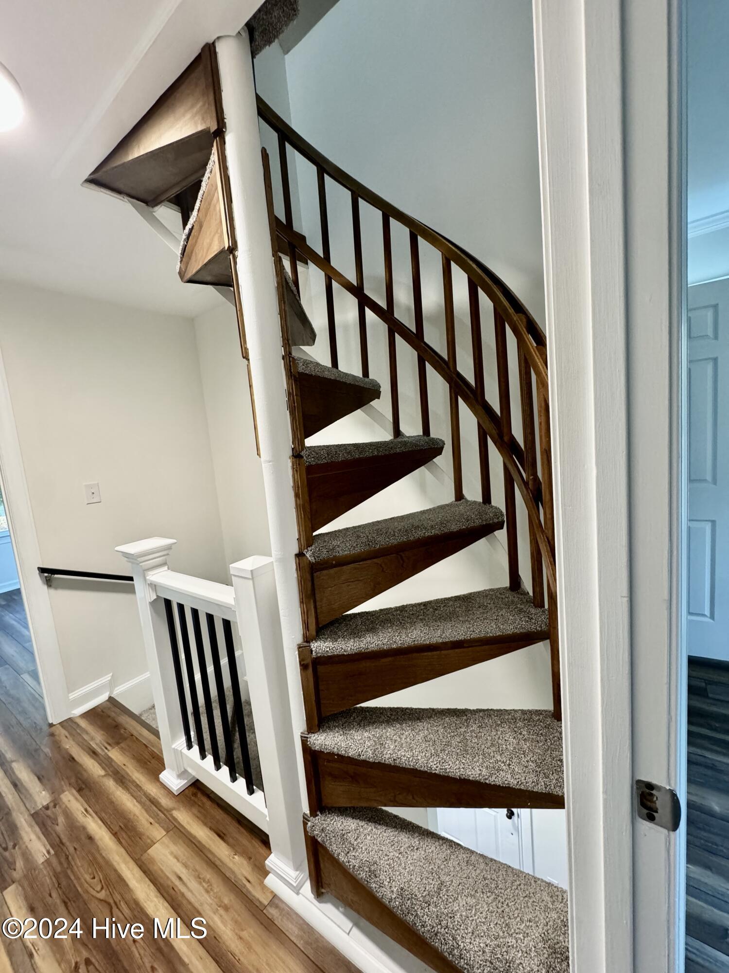 2443 Creekside Road Property Photo 30