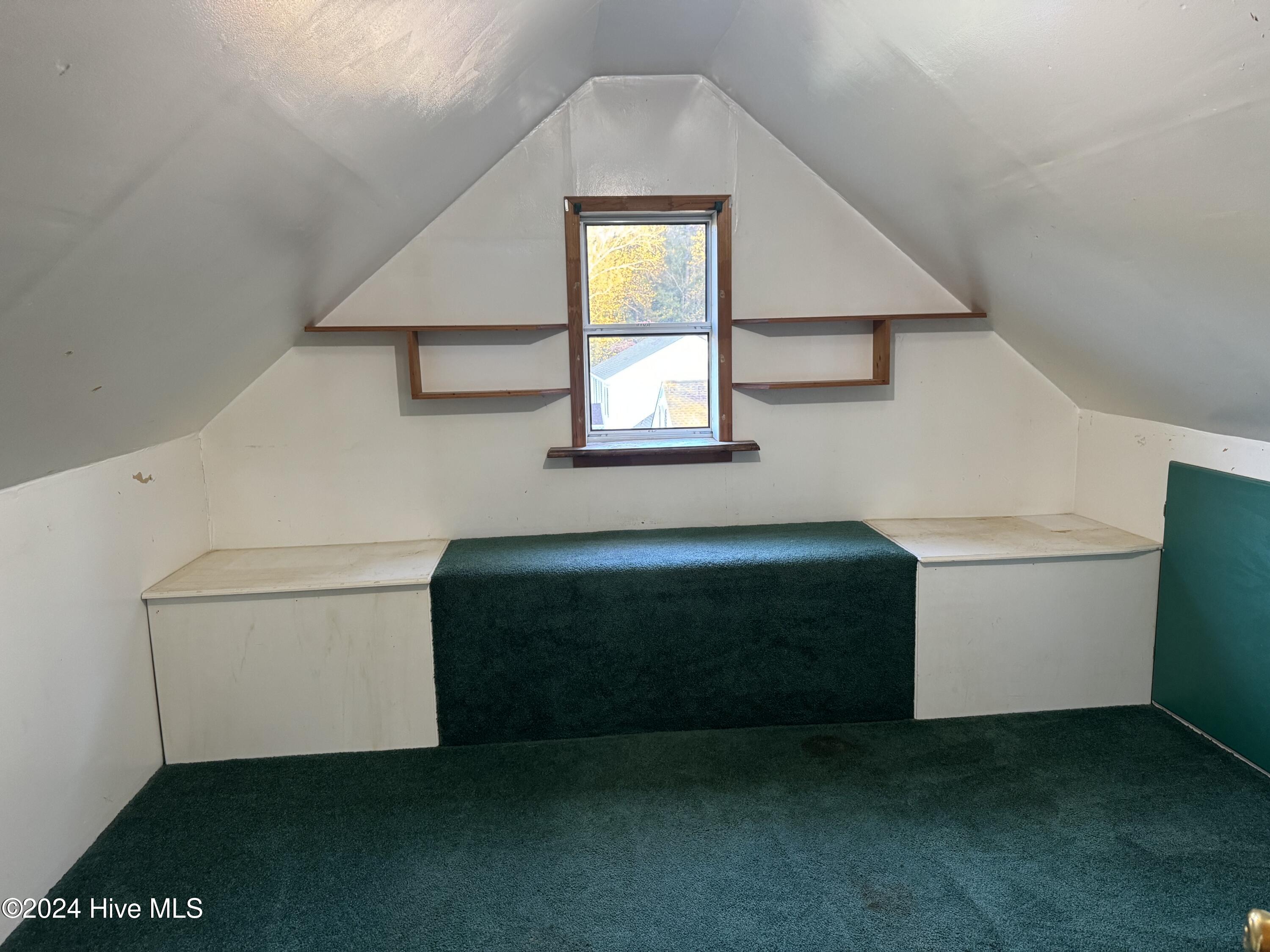 2443 Creekside Road Property Photo 33