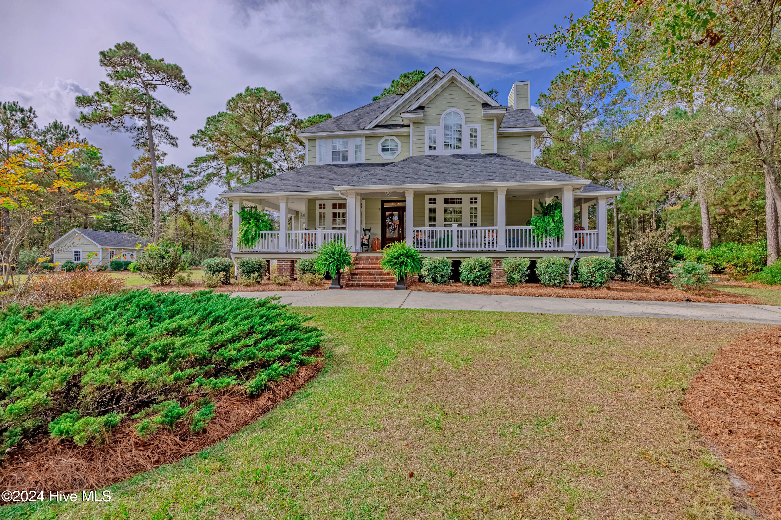 240 Country Club Drive Property Photo