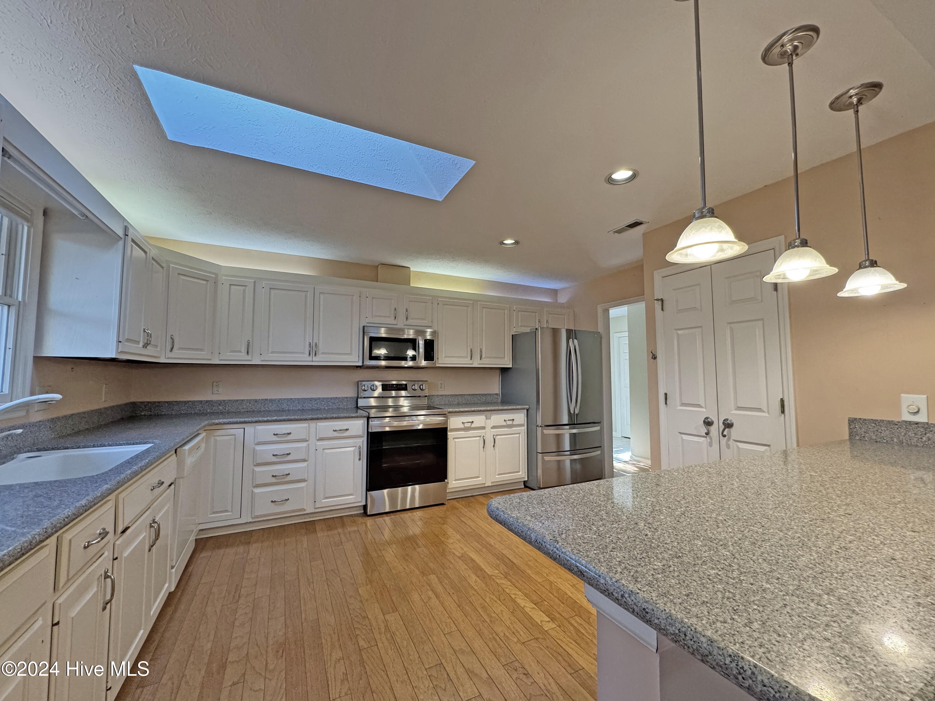 25 Gull Lane Property Photo 5