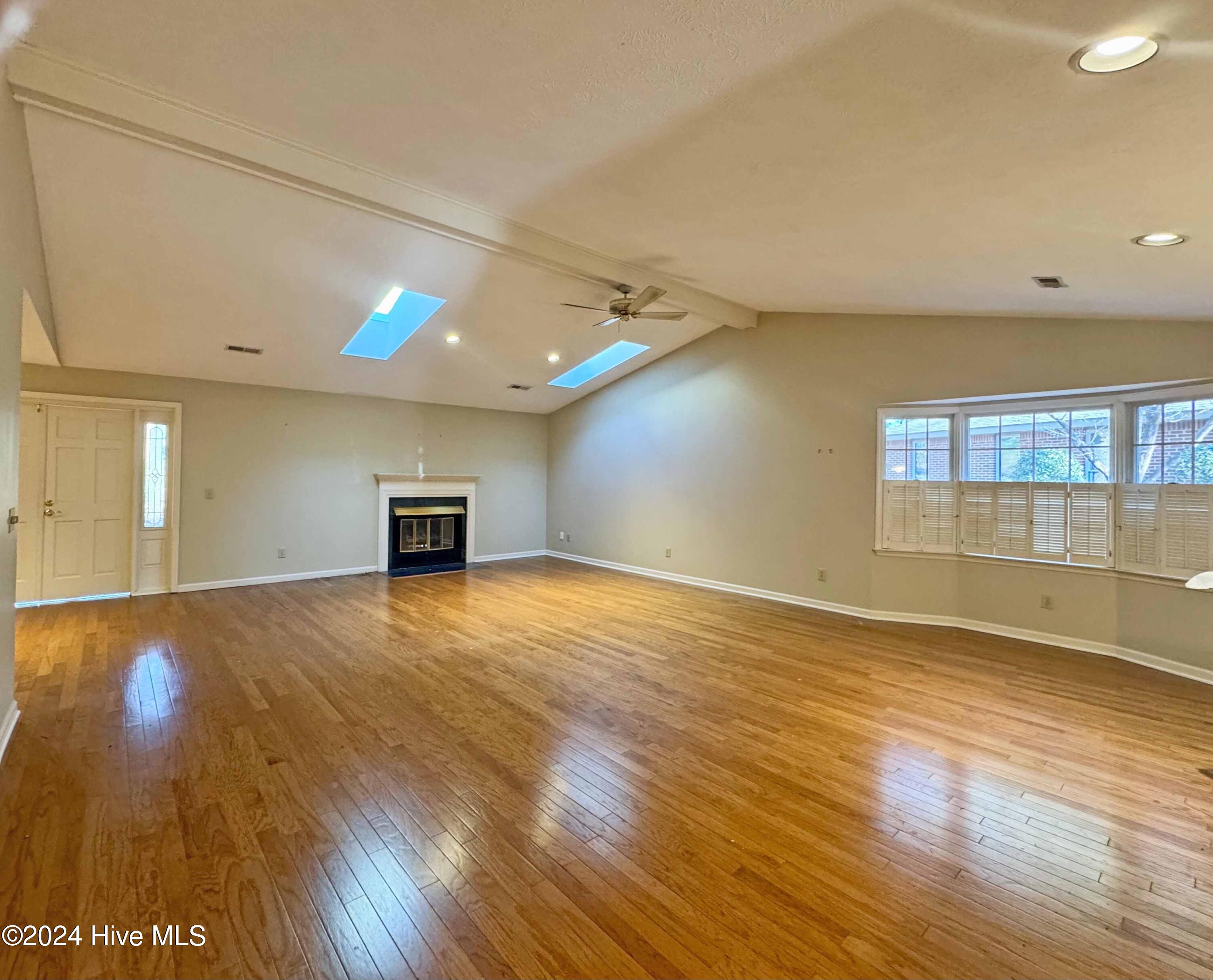 25 Gull Lane Property Photo 6