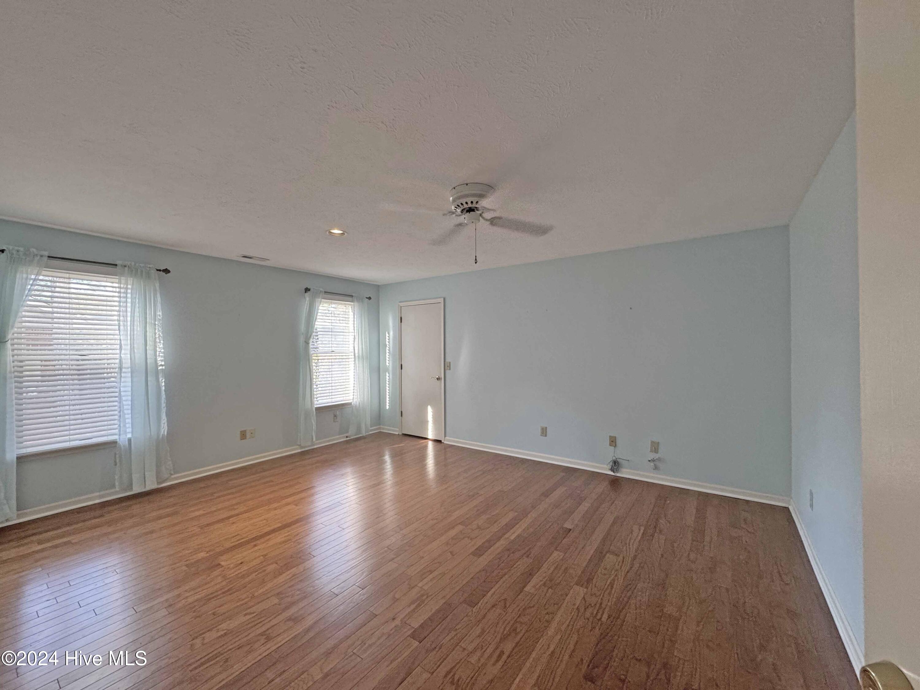 25 Gull Lane Property Photo 9