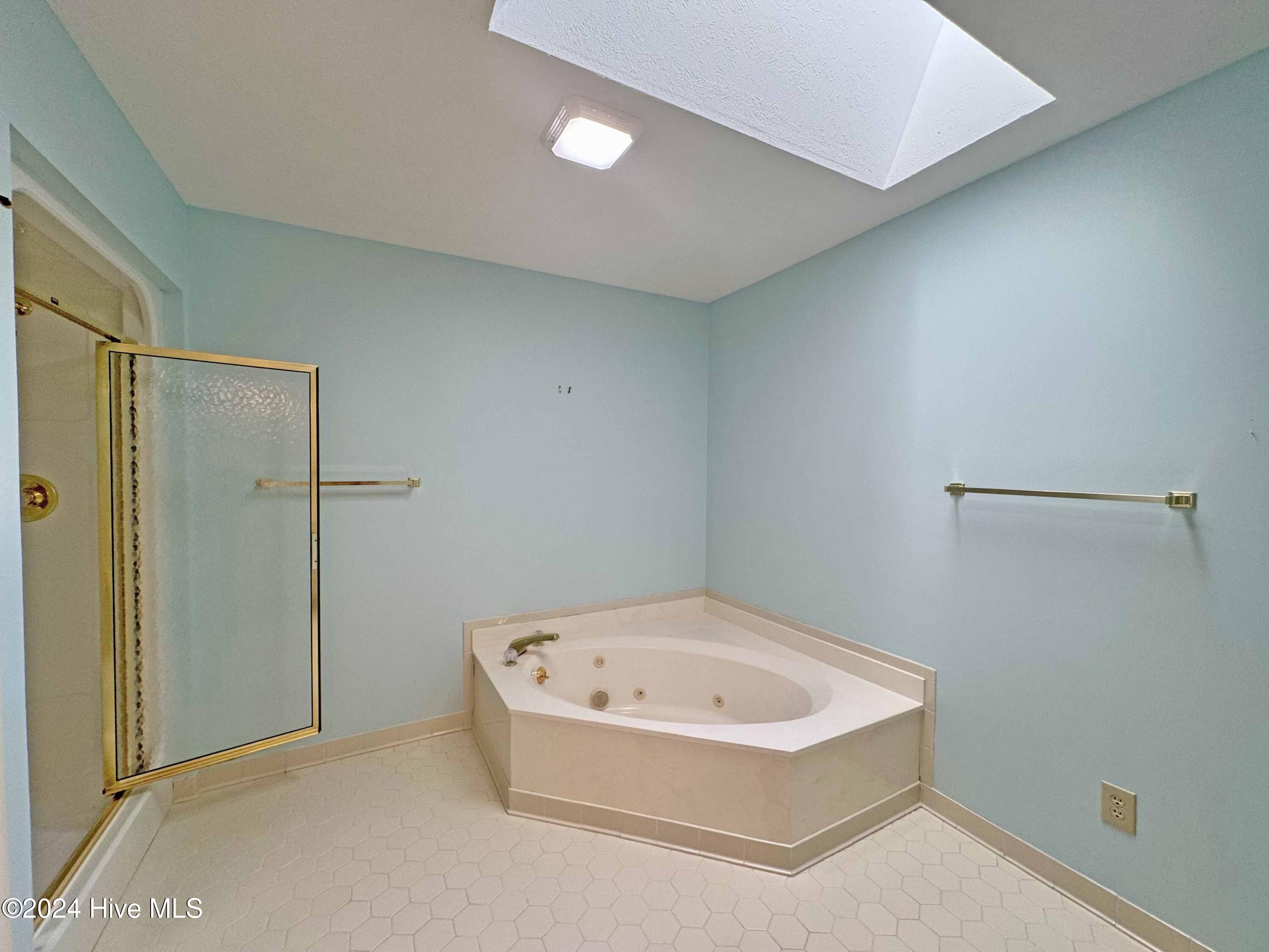 25 Gull Lane Property Photo 13