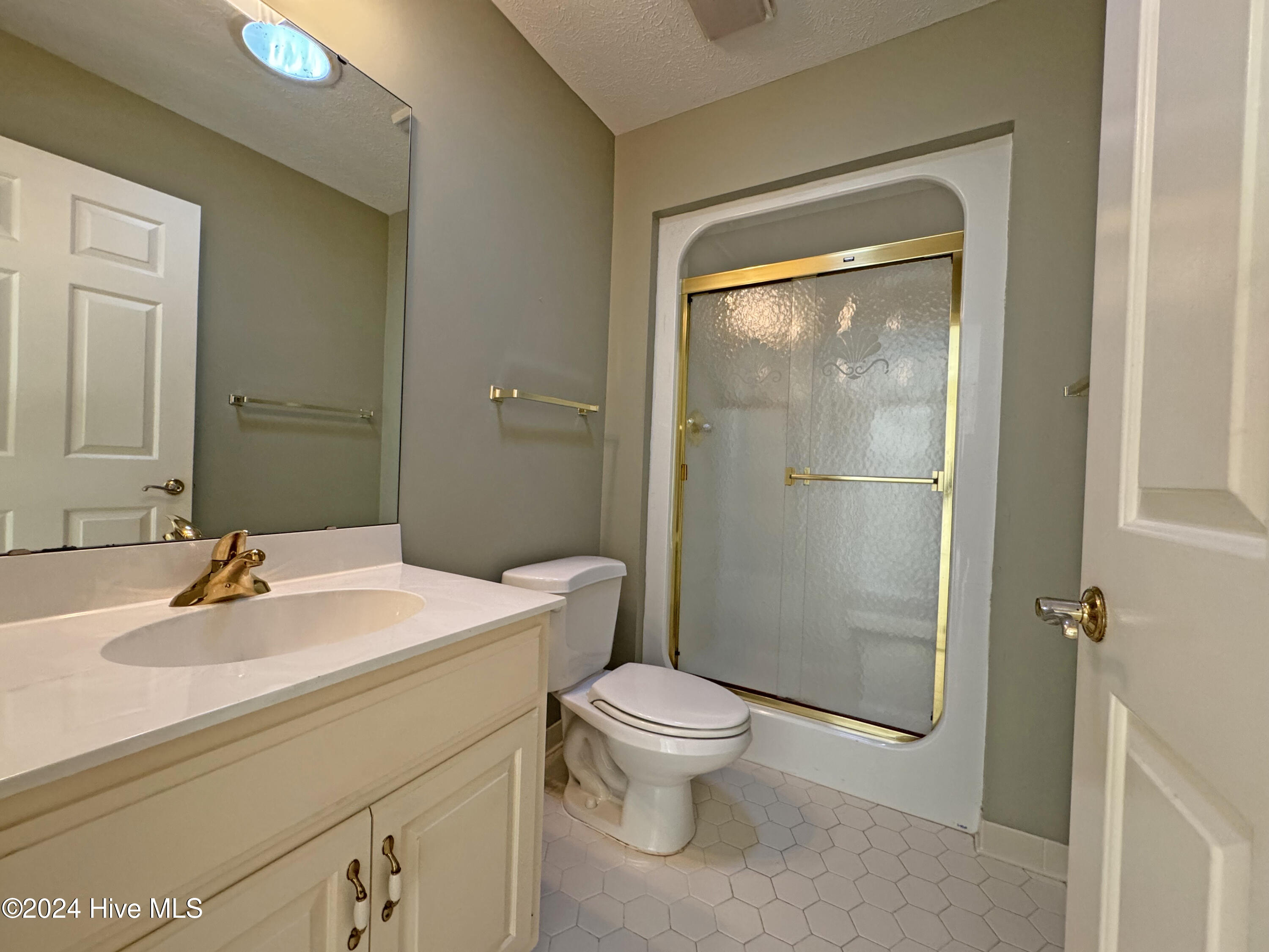 25 Gull Lane Property Photo 17
