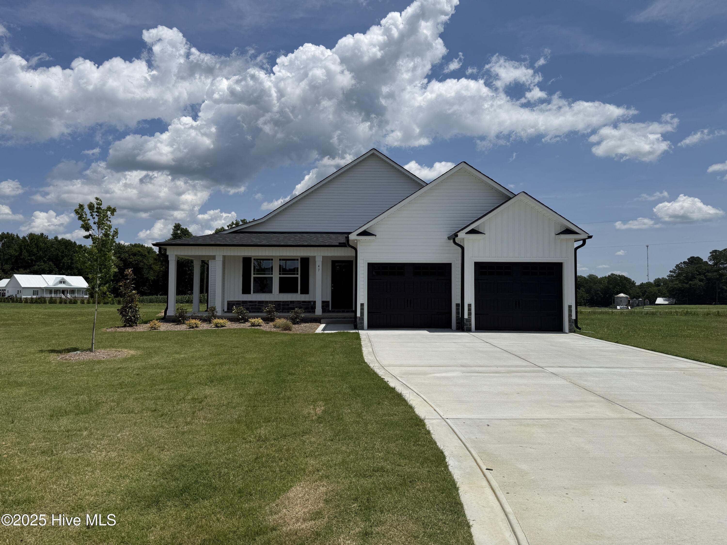 47 Silver Court Property Photo 1