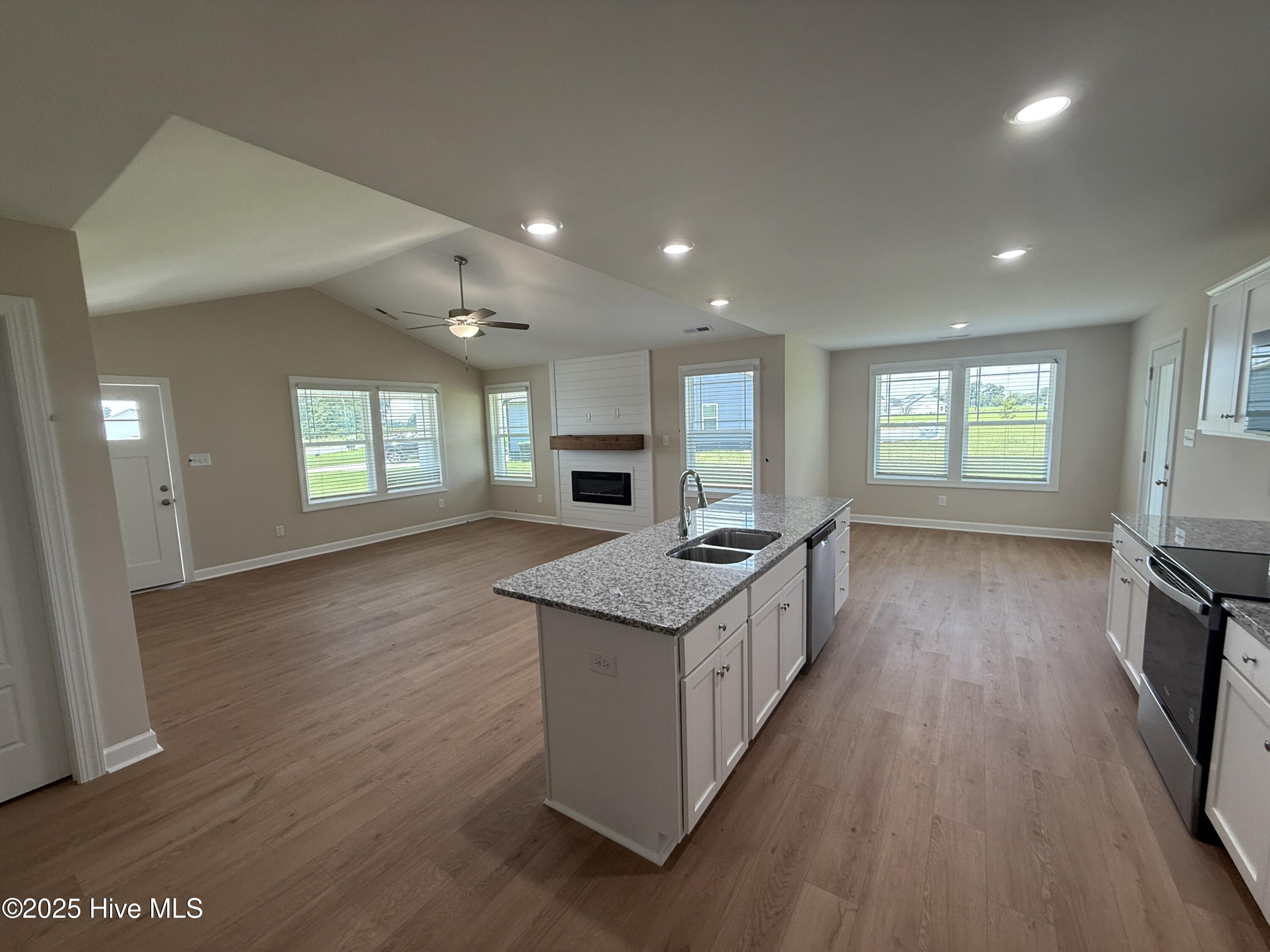 47 Silver Court Property Photo 3