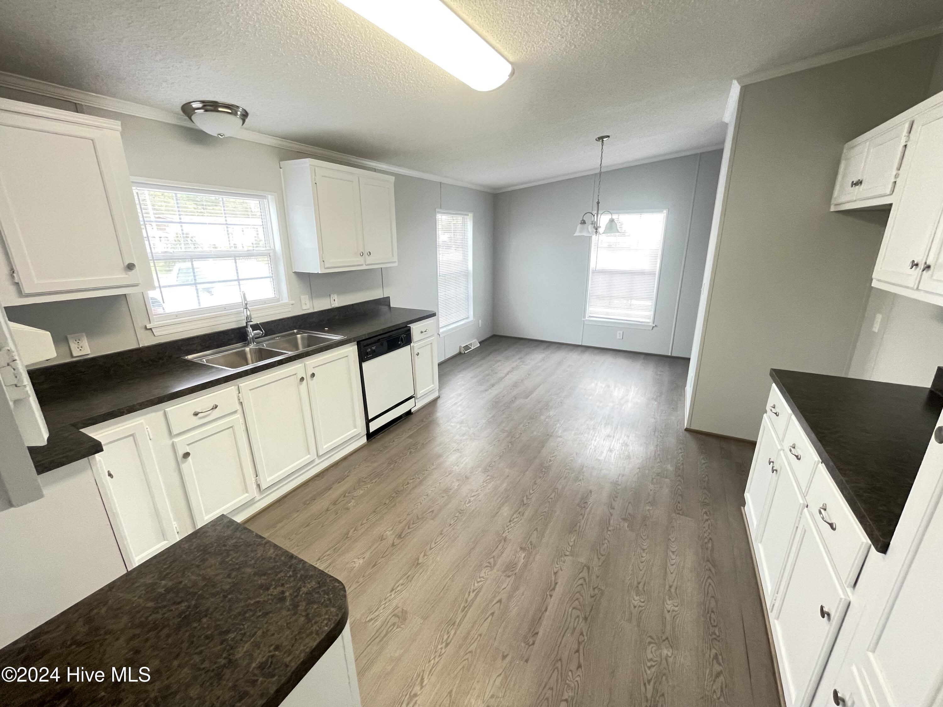 108 Stone Glen Road Property Photo 2