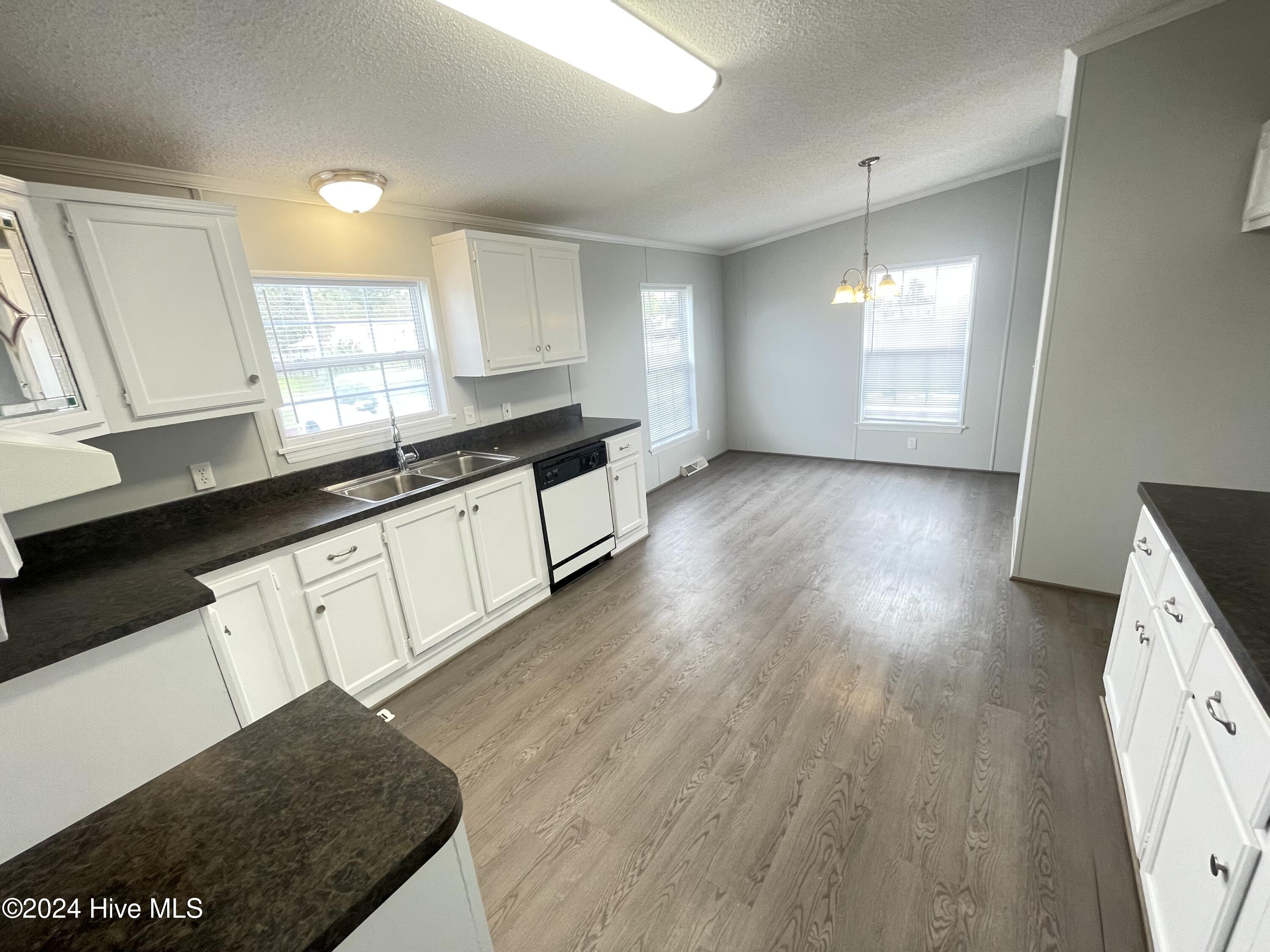 108 Stone Glen Road Property Photo 4