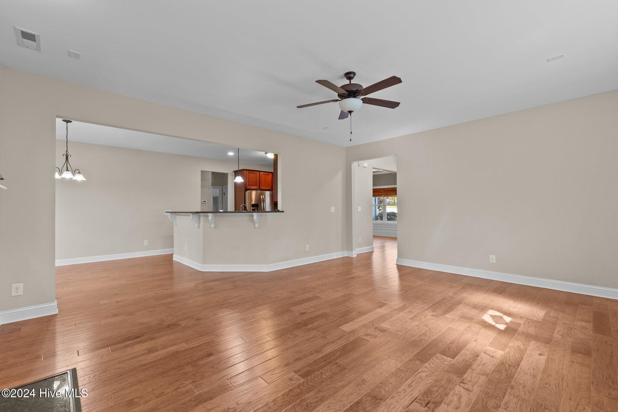 280 Wiregrass Lane Property Photo 10