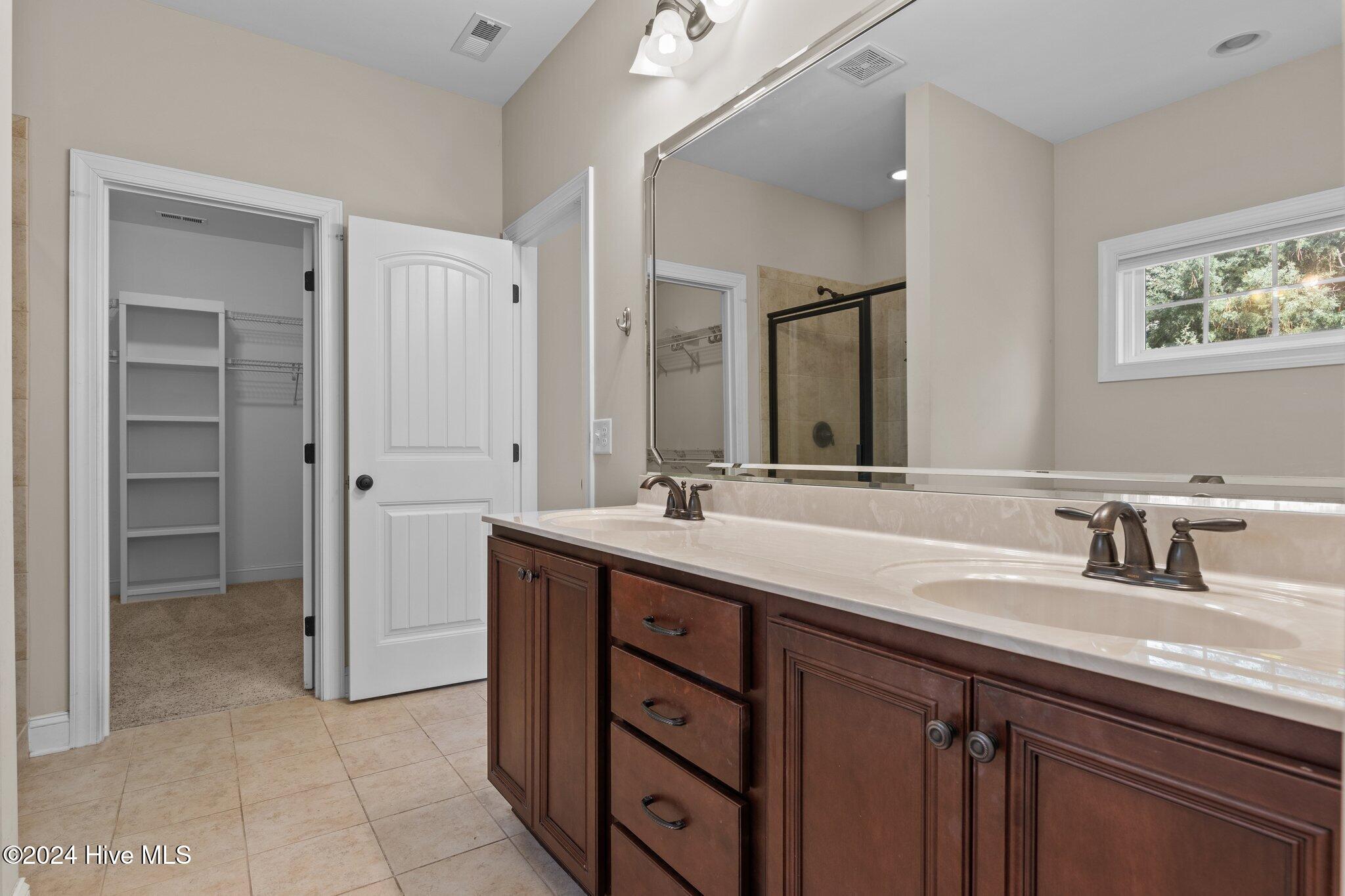 280 Wiregrass Lane Property Photo 22