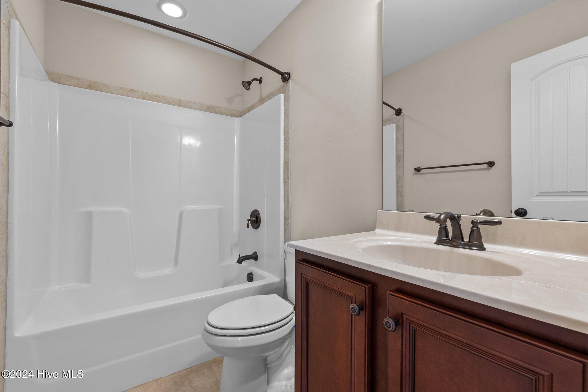 280 Wiregrass Lane Property Photo 28