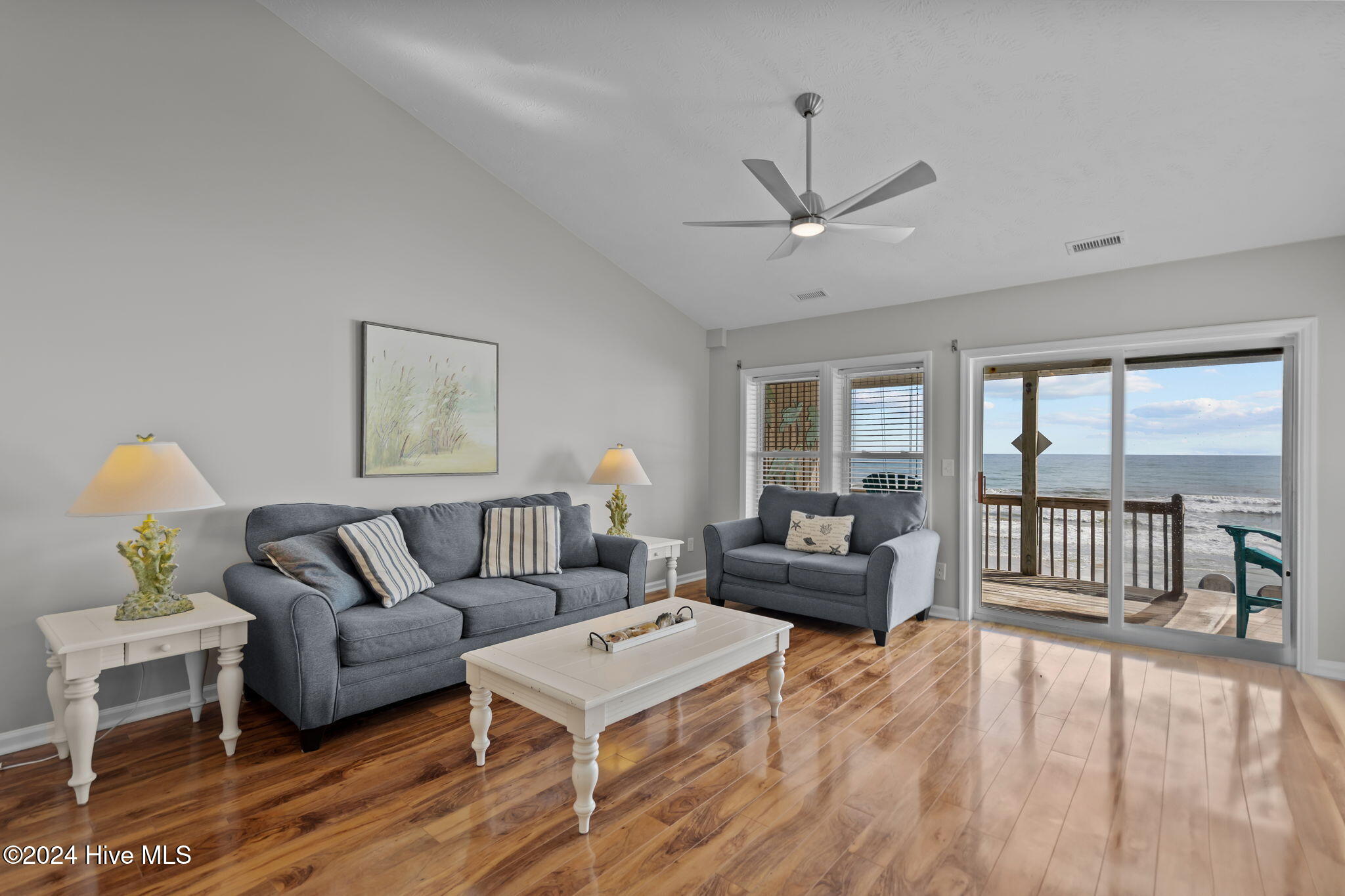 312 N Shore Drive A Property Photo 10