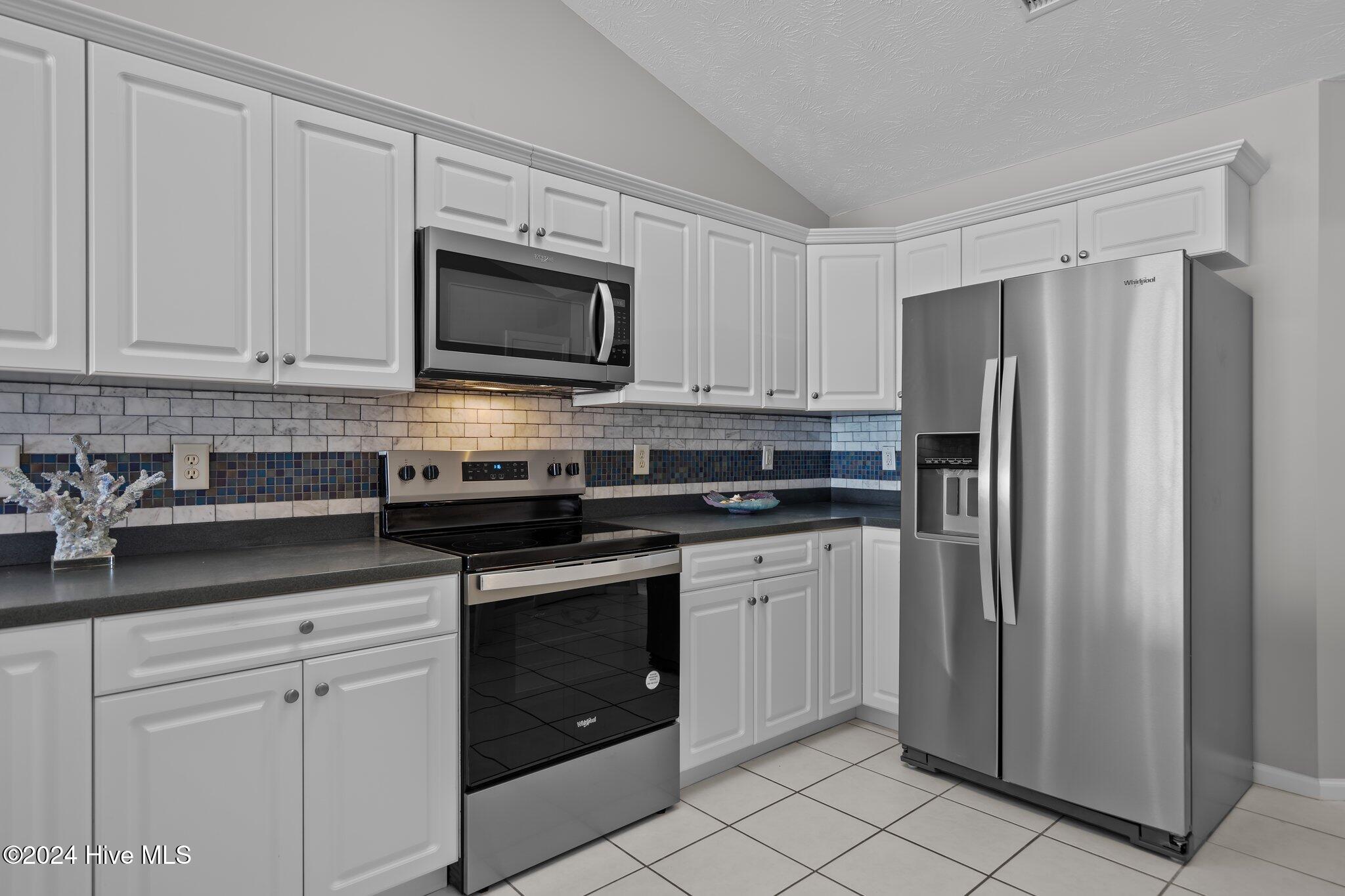 312 N Shore Drive A Property Photo 14