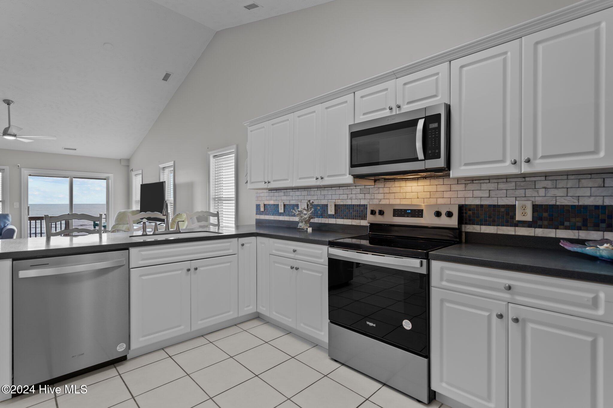 312 N Shore Drive A Property Photo 15