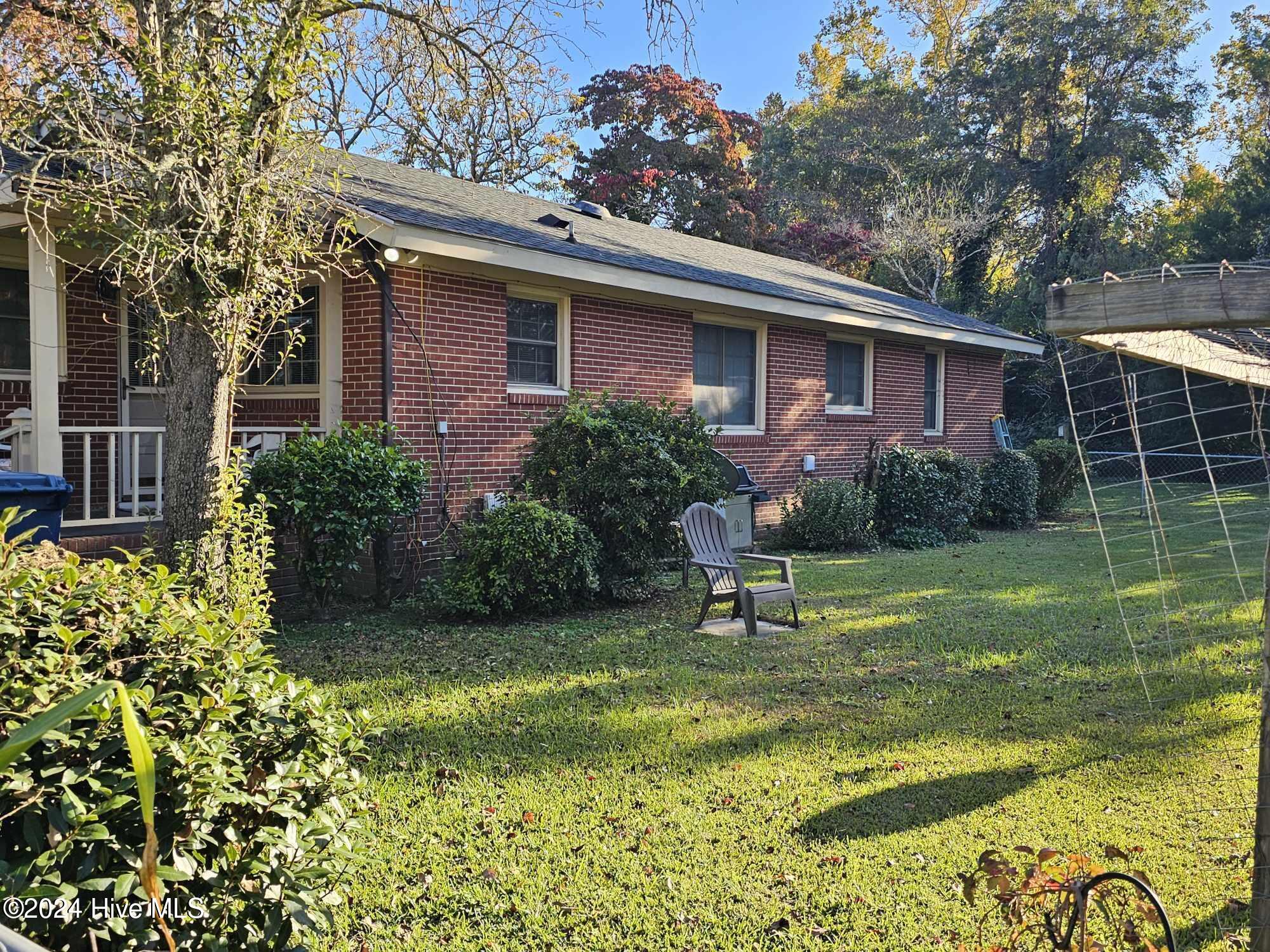 312 N Crescent Drive Property Photo 5