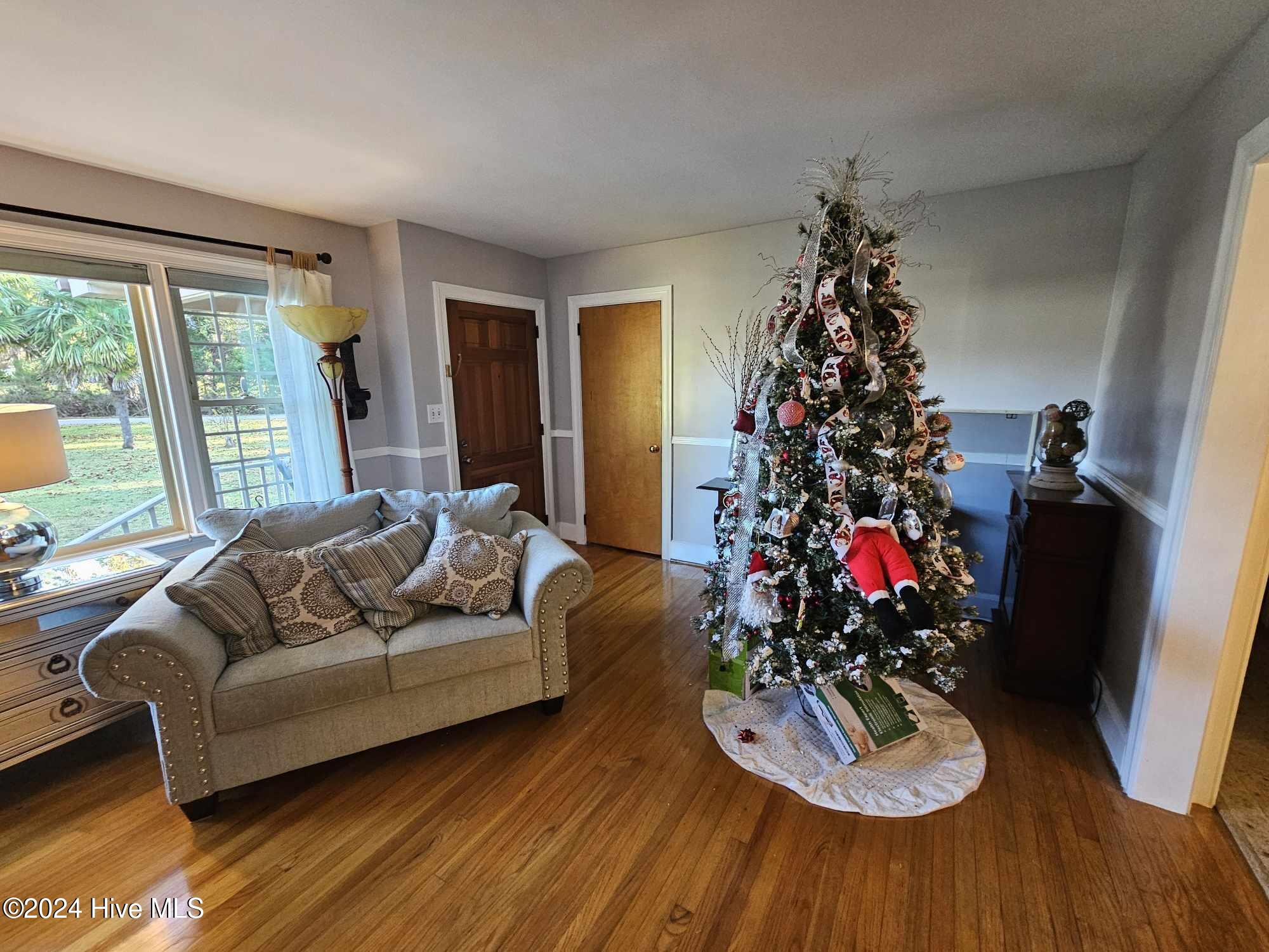 312 N Crescent Drive Property Photo 13