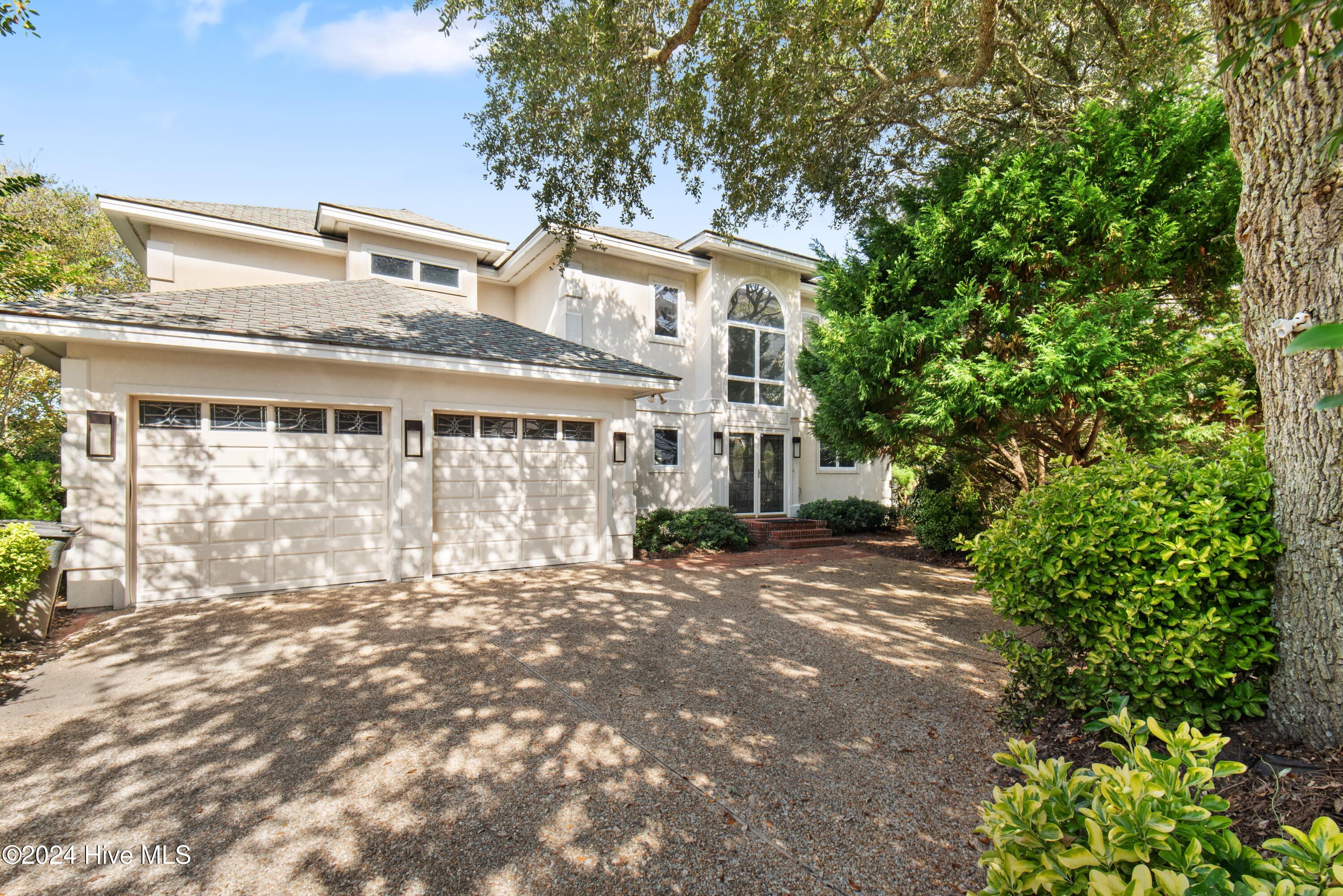 518 Egret Lake Drive Property Photo 2
