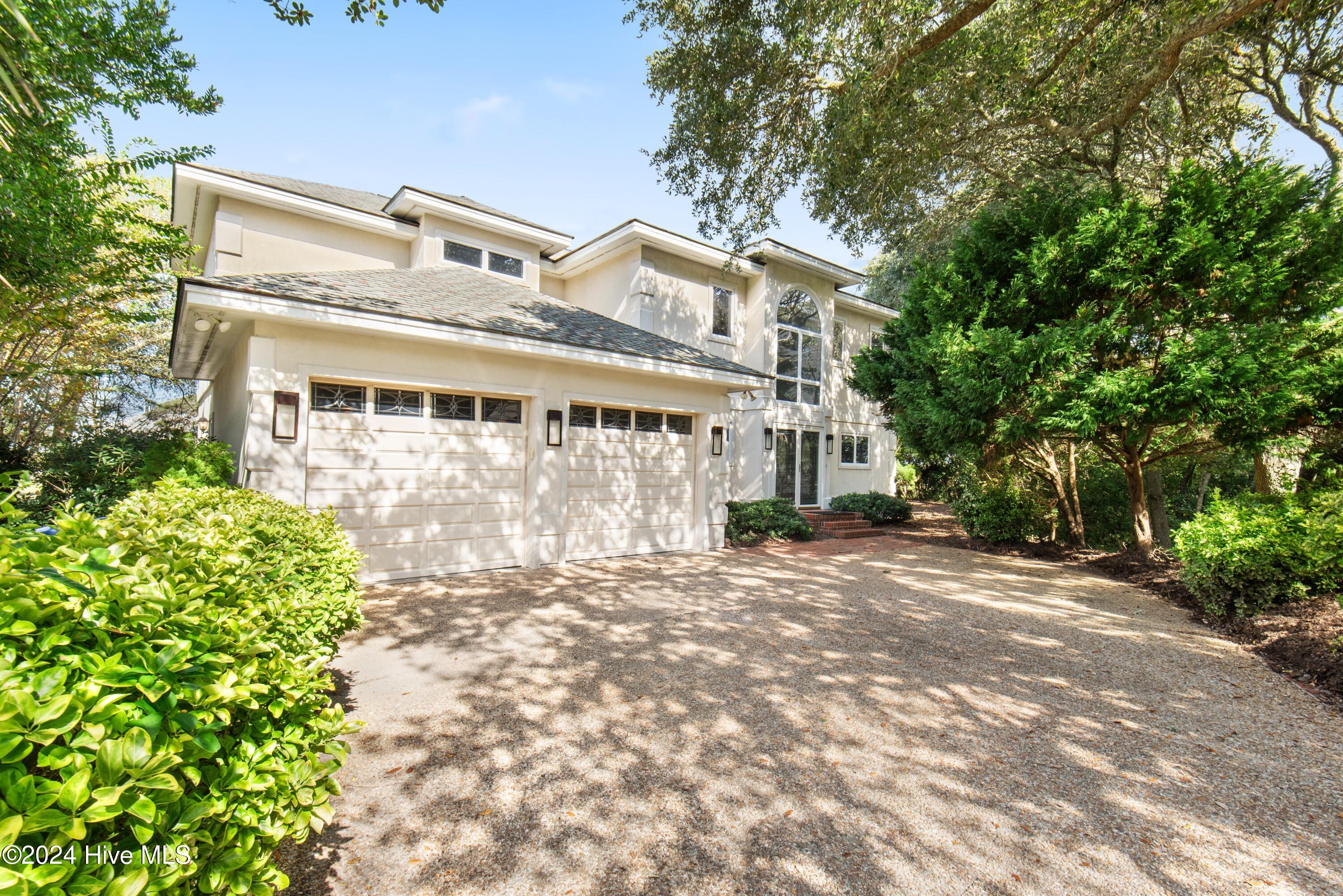518 Egret Lake Drive Property Photo 3