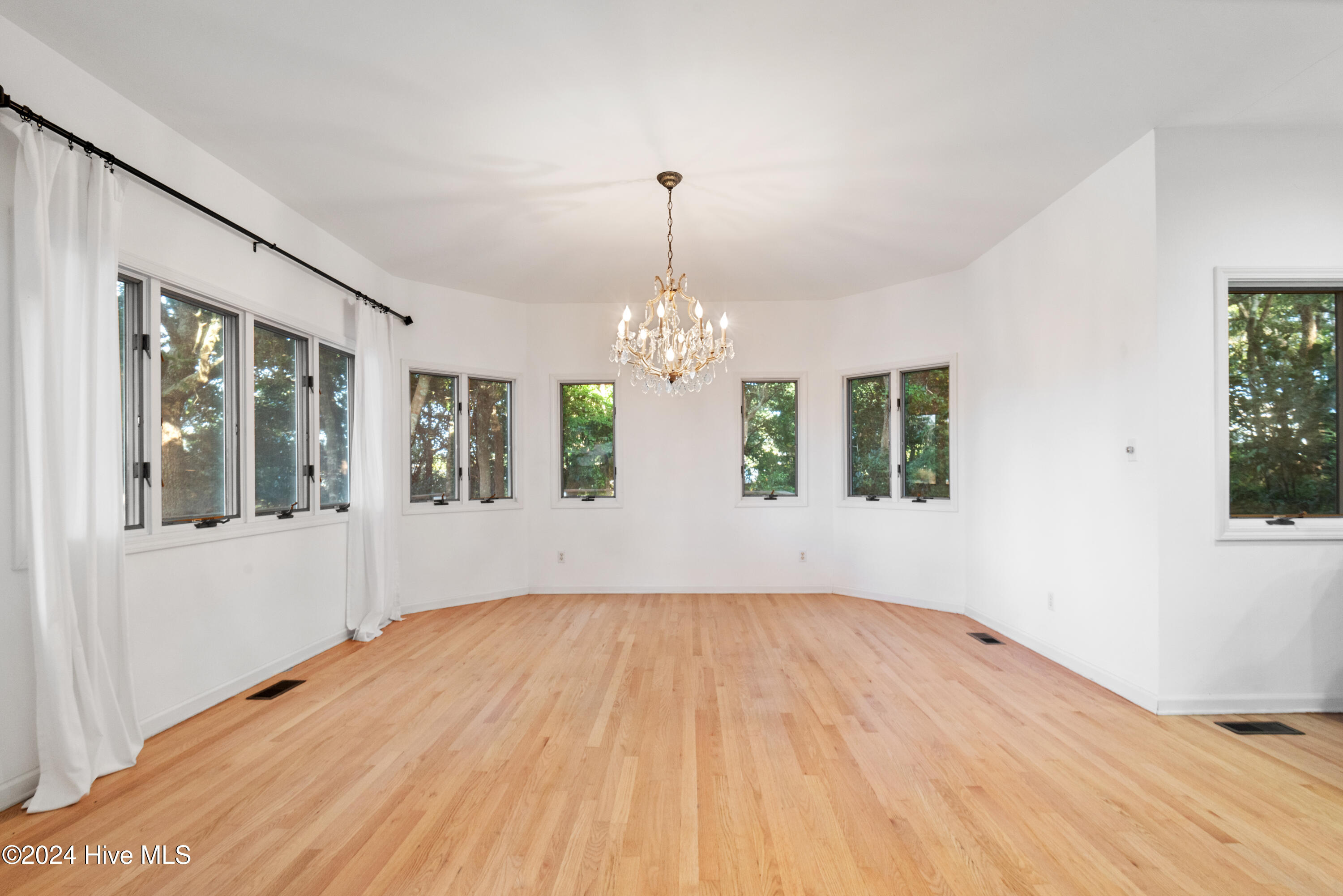 518 Egret Lake Drive Property Photo 12