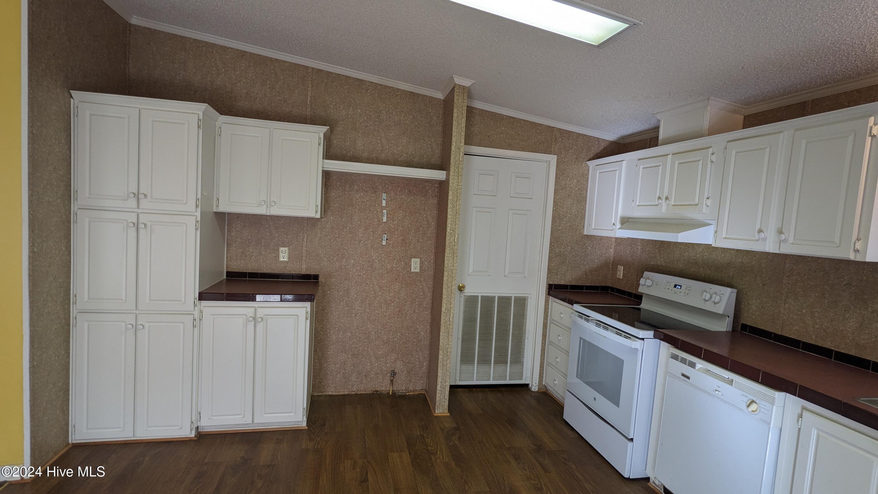 102 Bladestone Place Property Photo 9