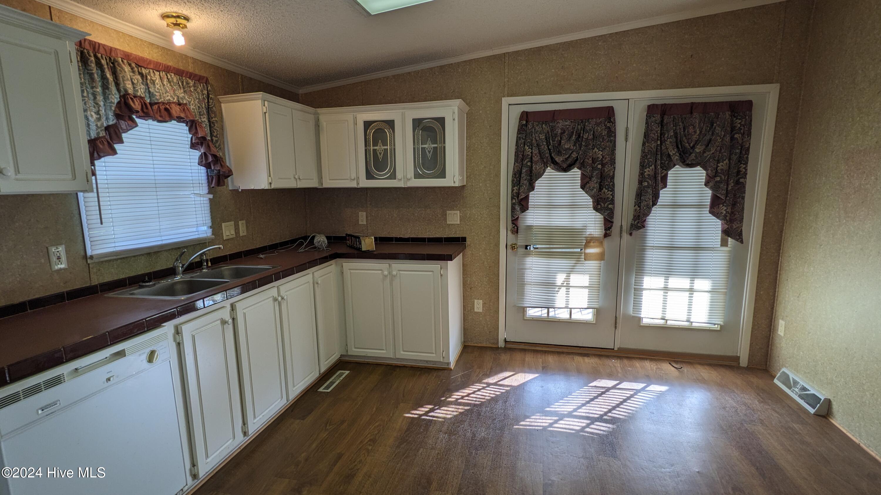 102 Bladestone Place Property Photo 10