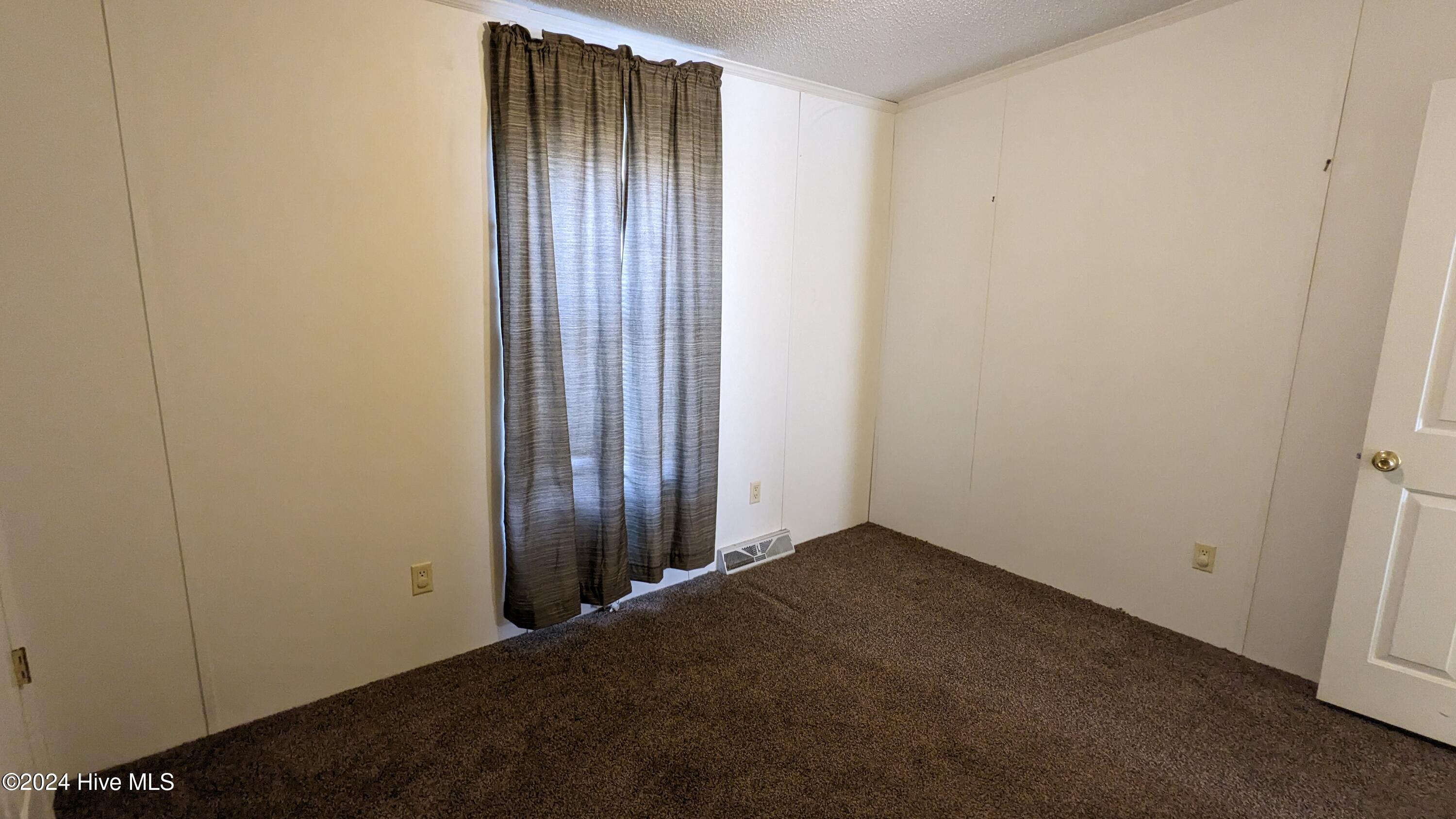 102 Bladestone Place Property Photo 14