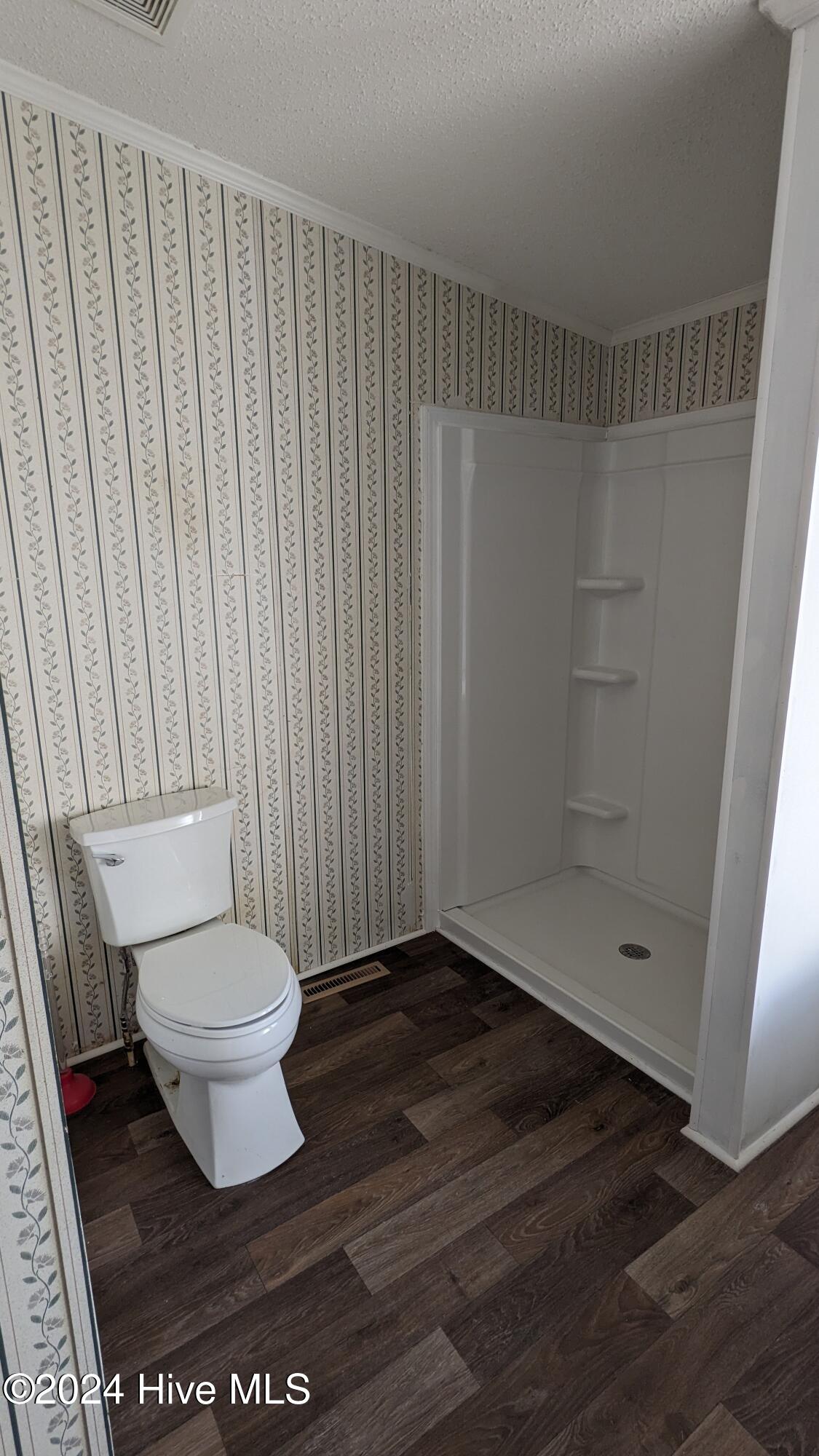 102 Bladestone Place Property Photo 17