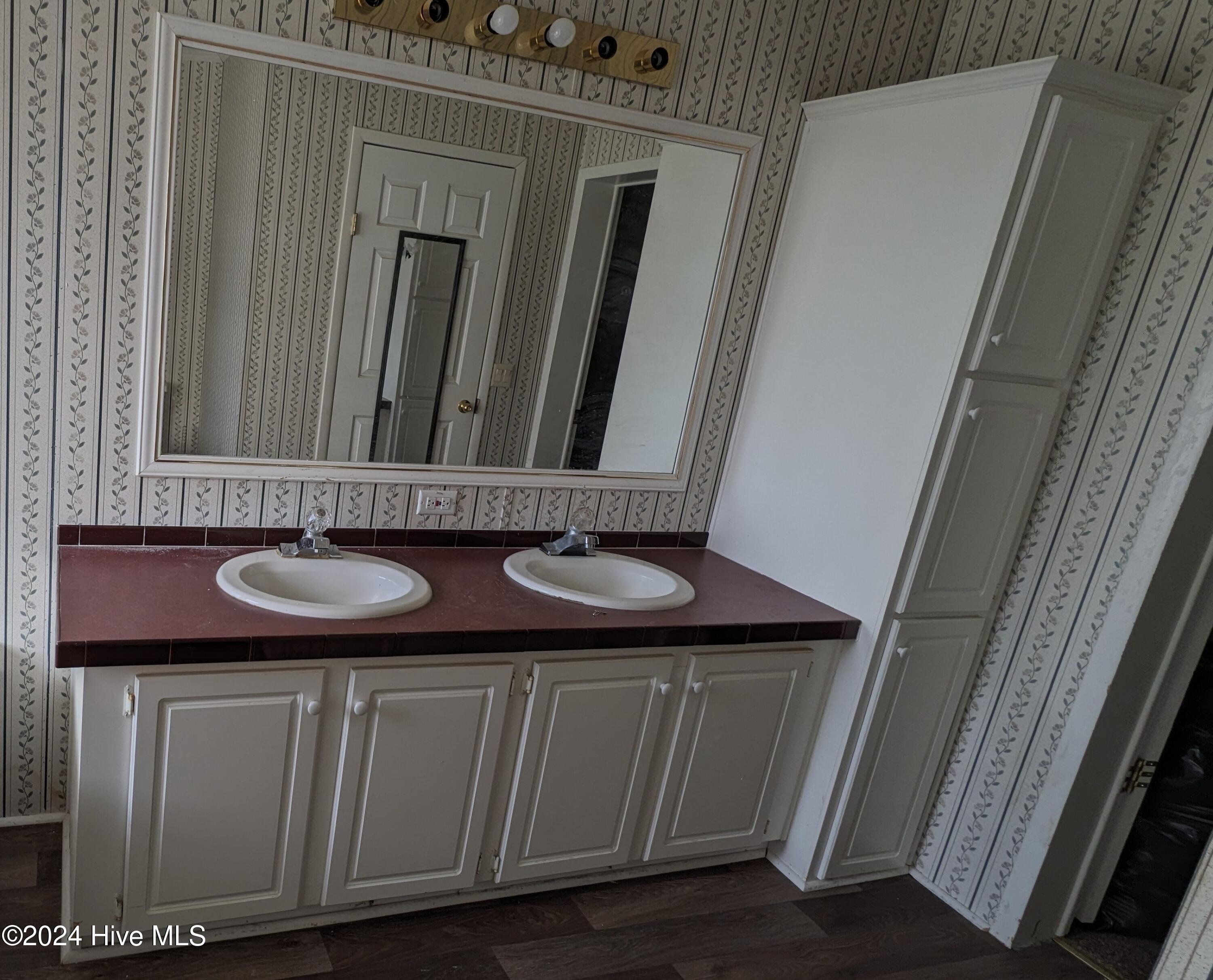 102 Bladestone Place Property Photo 20