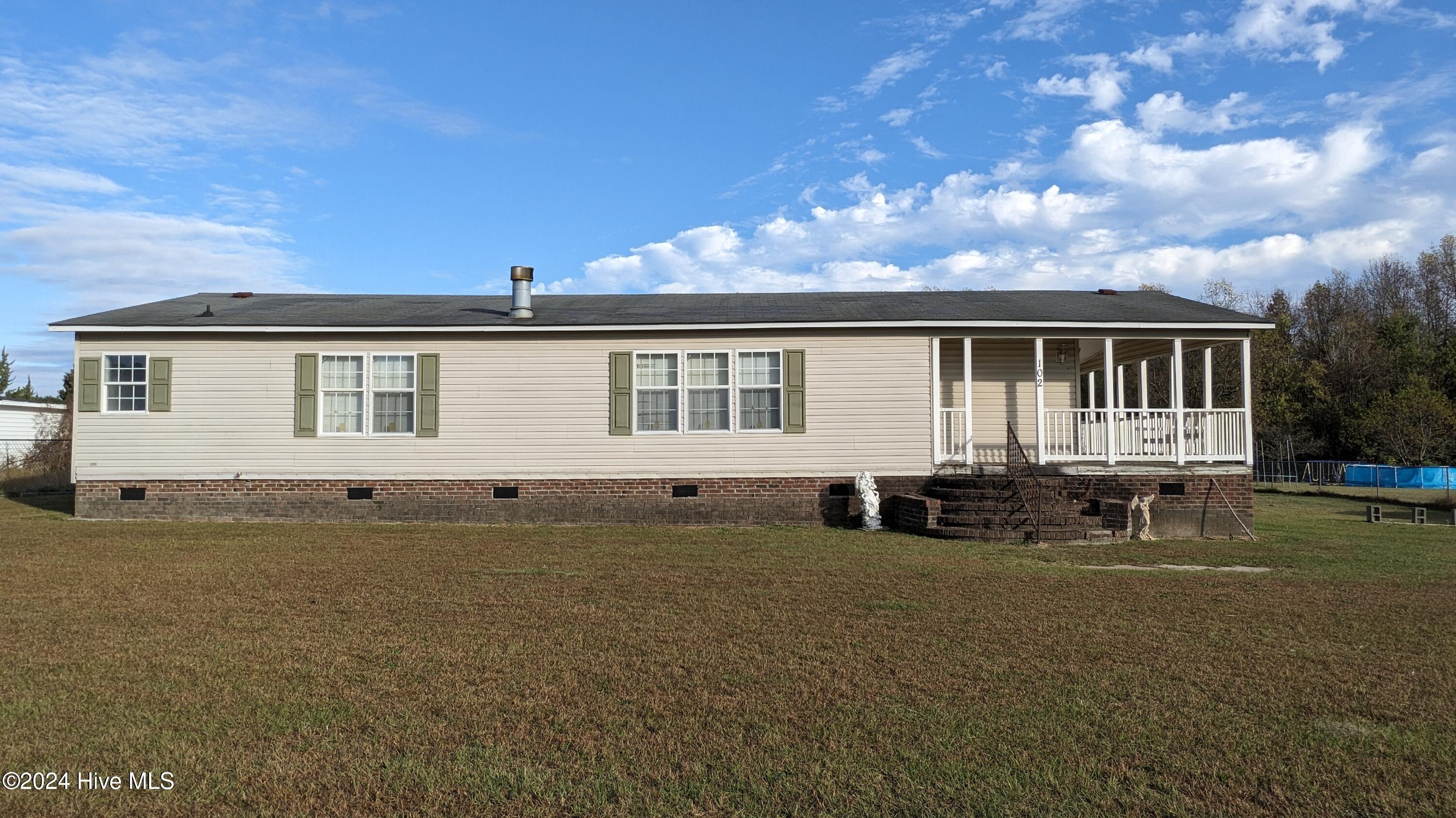 102 Bladestone Place Property Photo 27