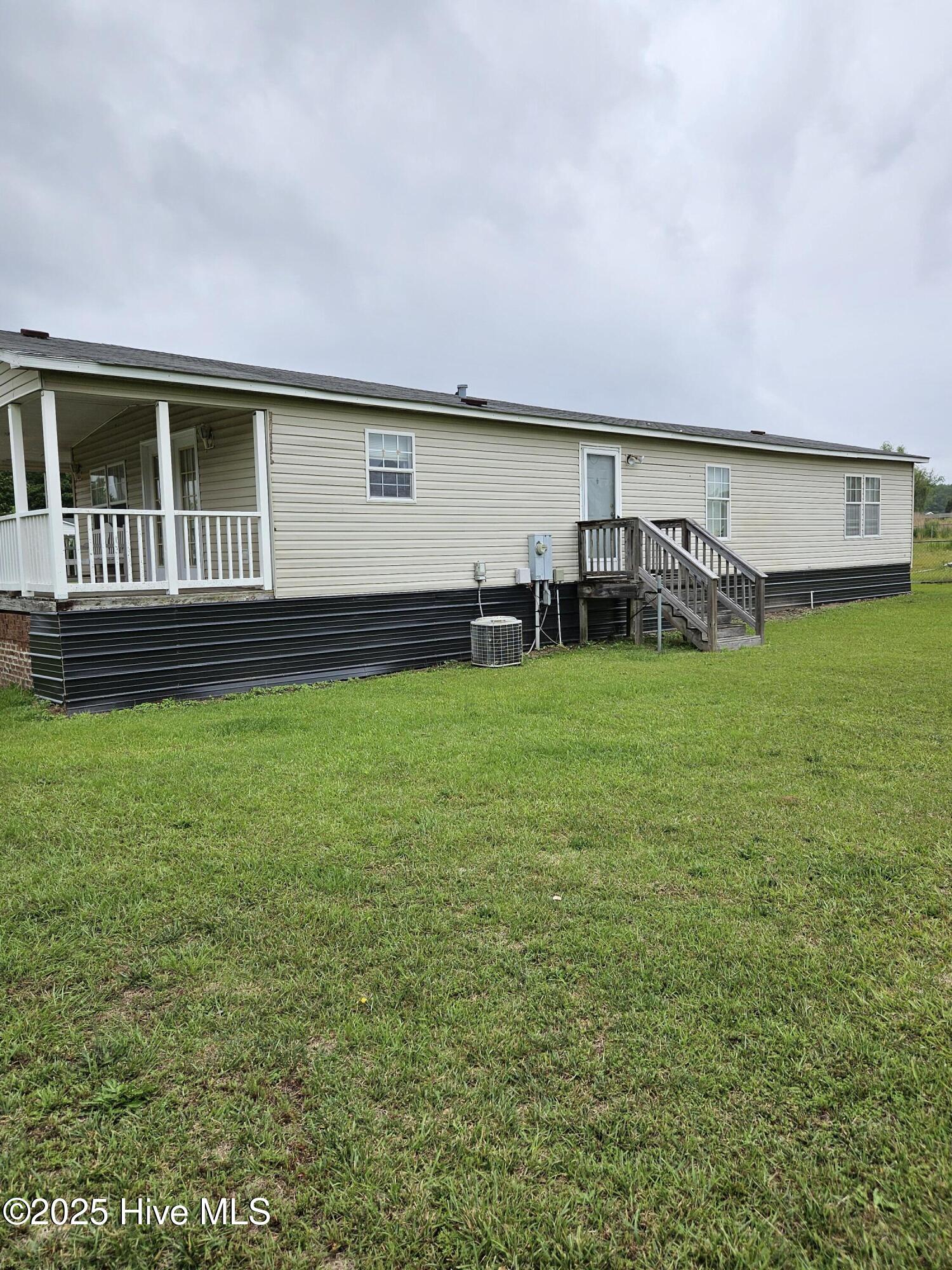 102 Bladestone Place Property Photo 28