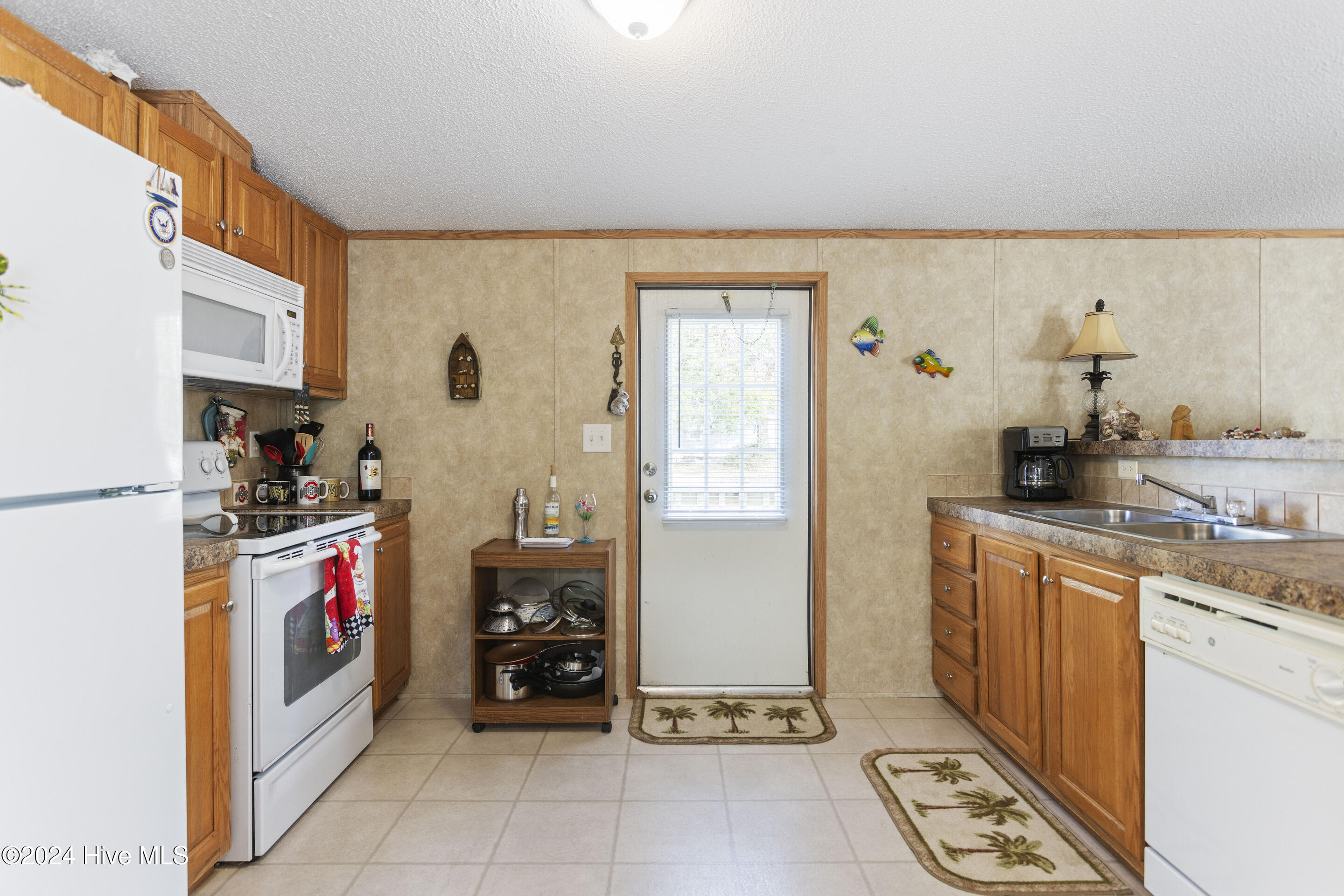 729 Magnolia Drive Property Photo 8