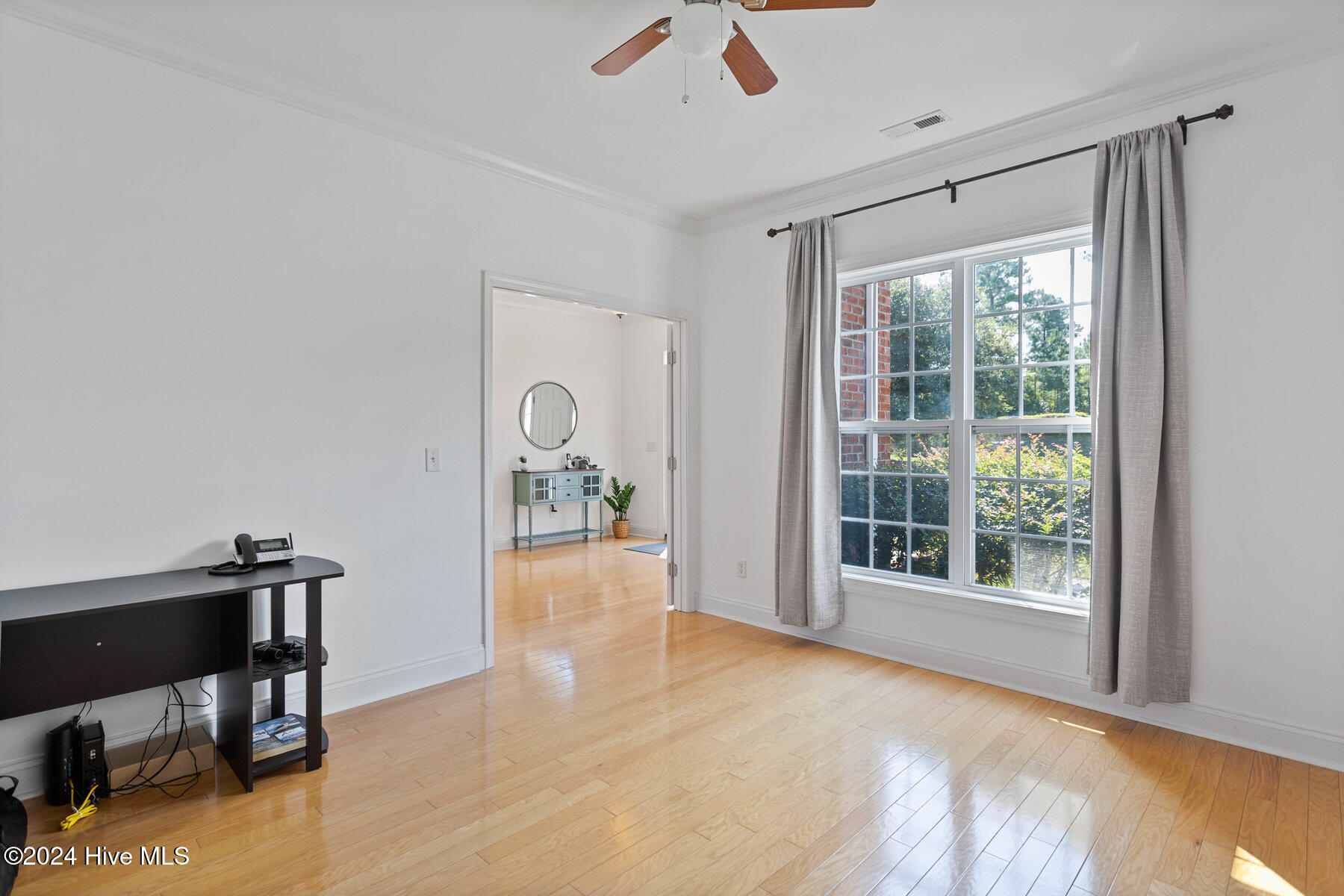 1109 Foxbow Cove Property Photo 6