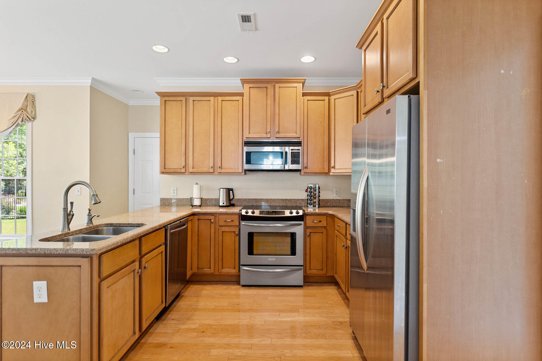 1109 Foxbow Cove Property Photo 13