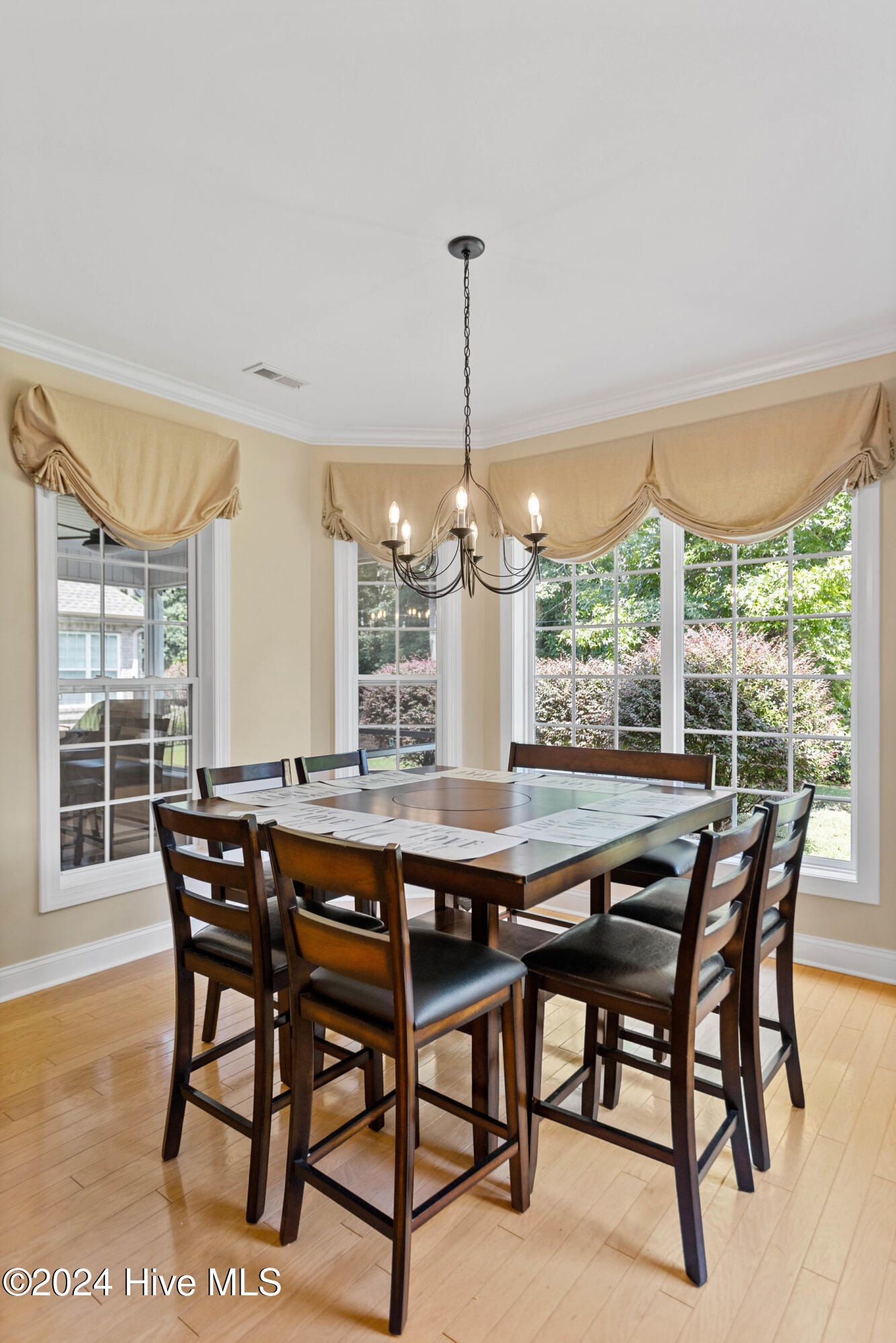 1109 Foxbow Cove Property Photo 16