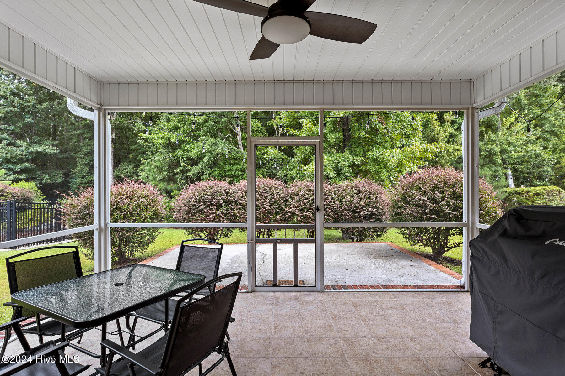 1109 Foxbow Cove Property Photo 38