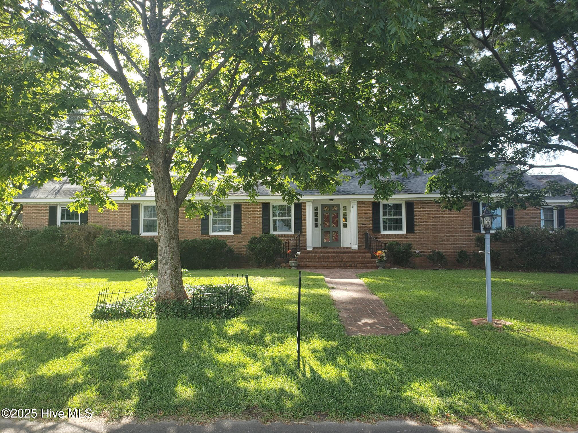 203 Green Street Property Photo 1