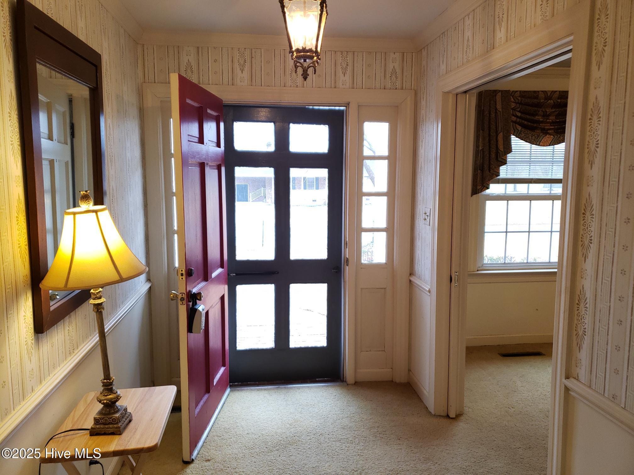203 Green Street Property Photo 5