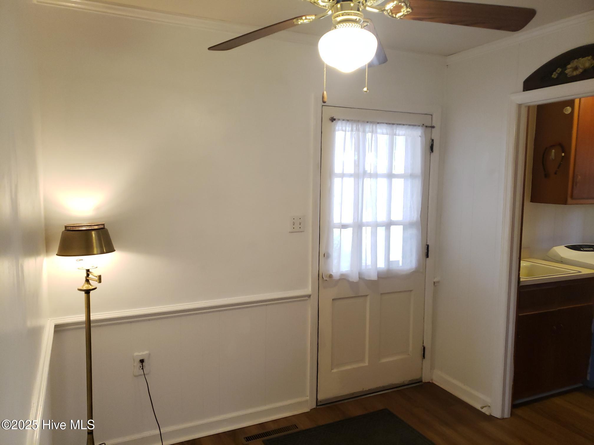 203 Green Street Property Photo 14