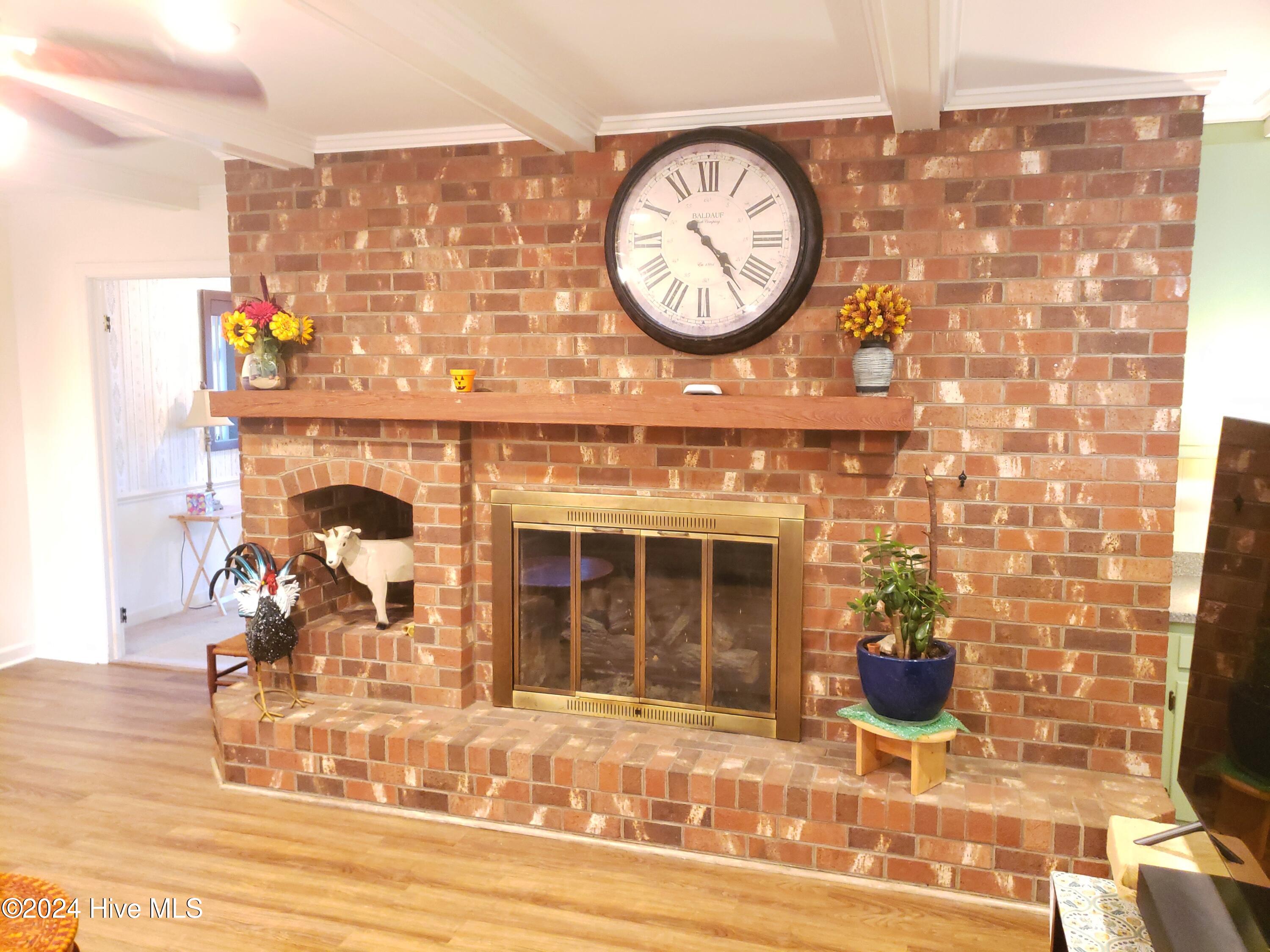 203 Green Street Property Photo 15